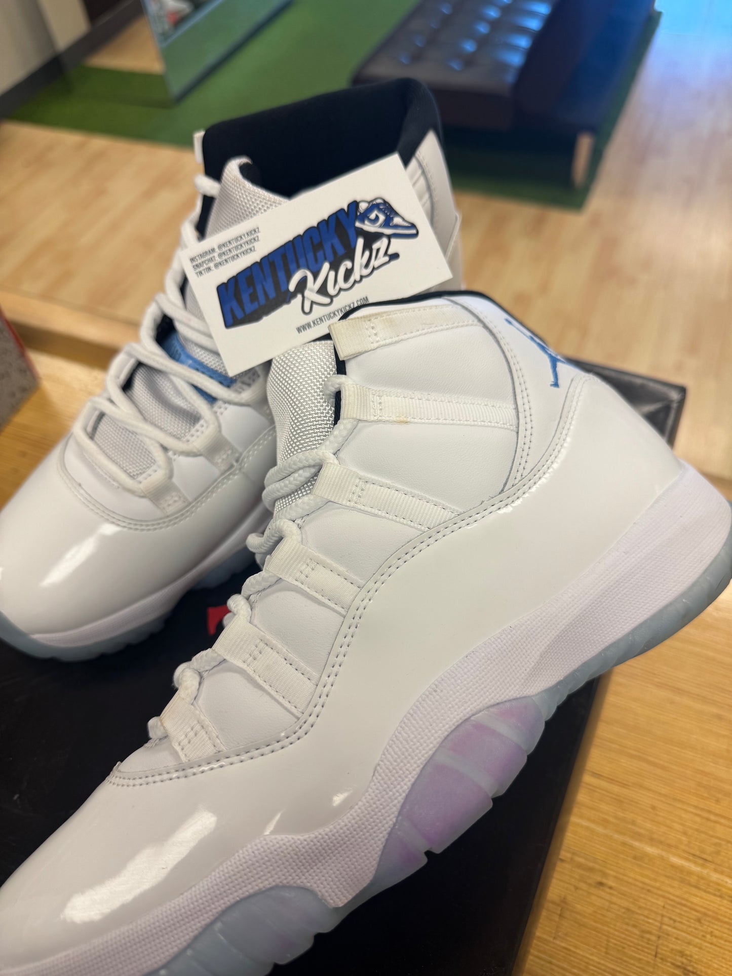 Jordan 11 Retro “Legend Blue” (Sz 9.5)
