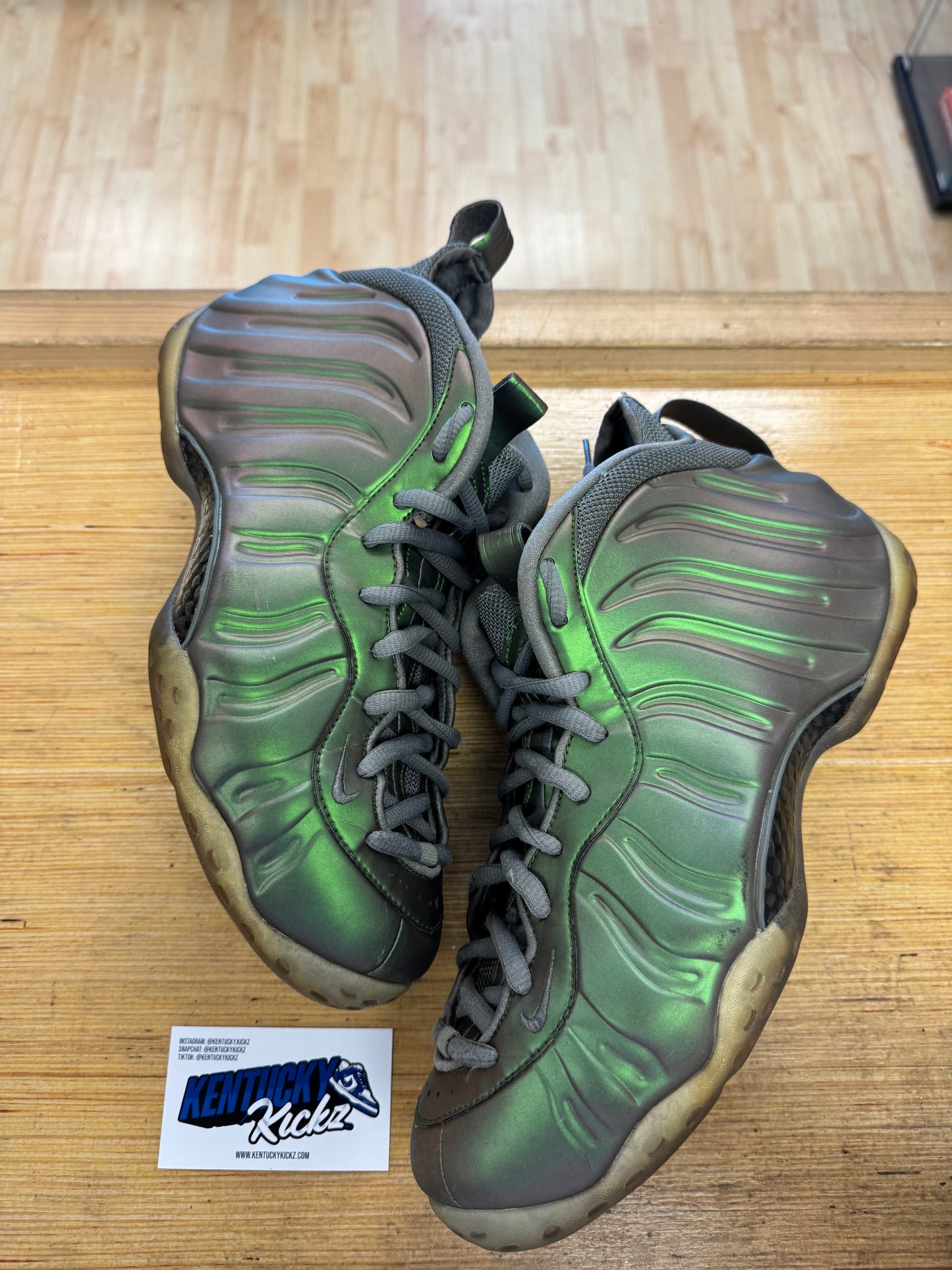 Air Foamposite One “Iridescent” (Sz 12W / 10.5 Men)