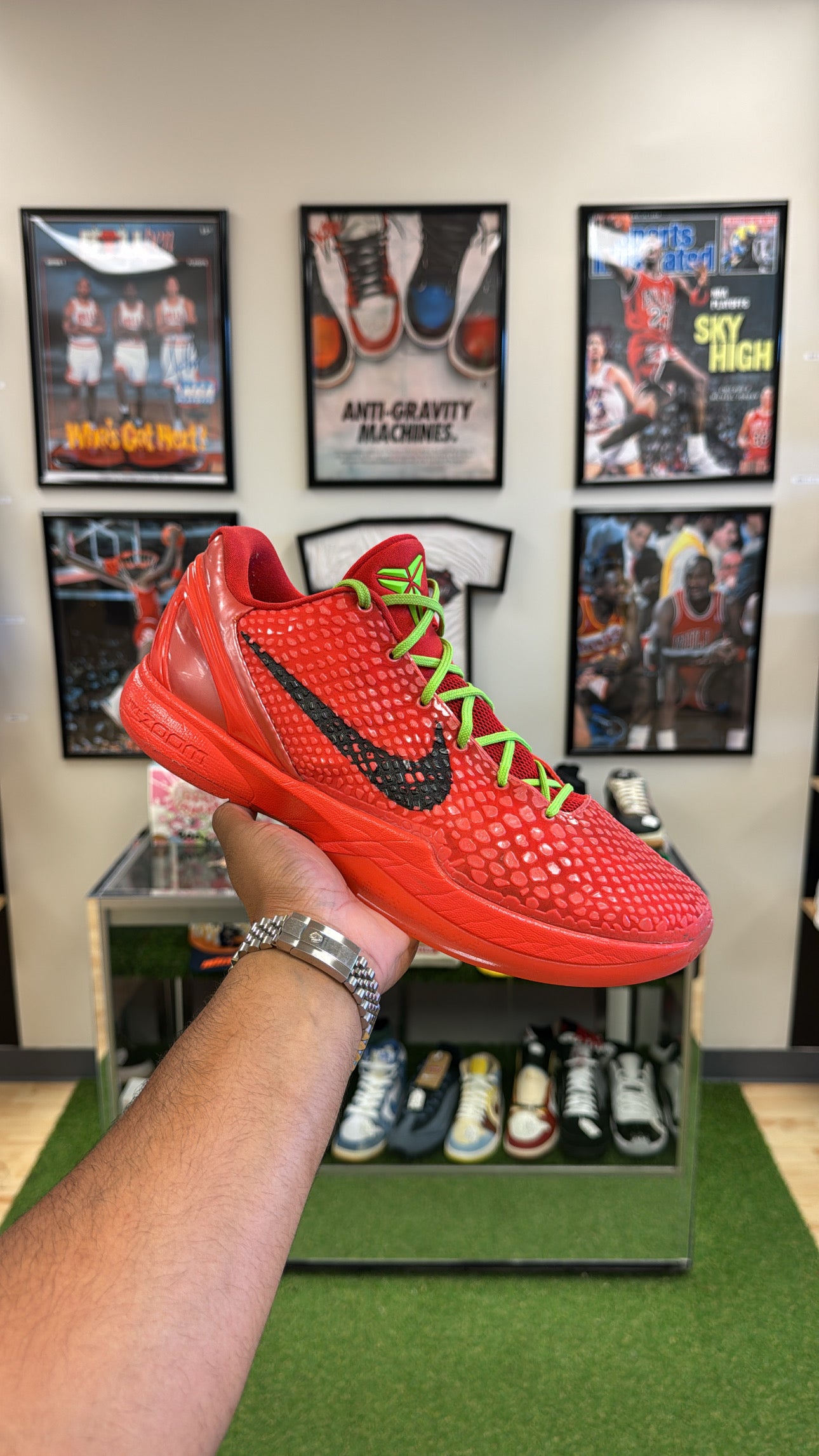 Kobe 6 Protro “Reverse Grinch” (Sz 13)