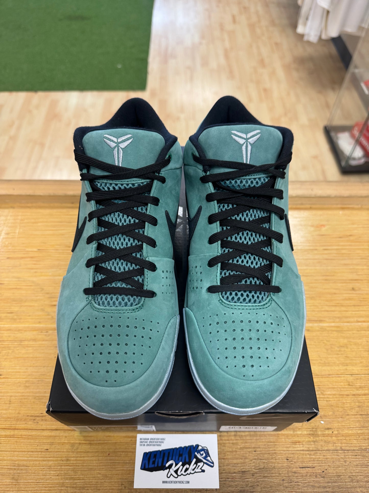 Kobe 4 Protro “Girl Dad” (Sz 10.5)