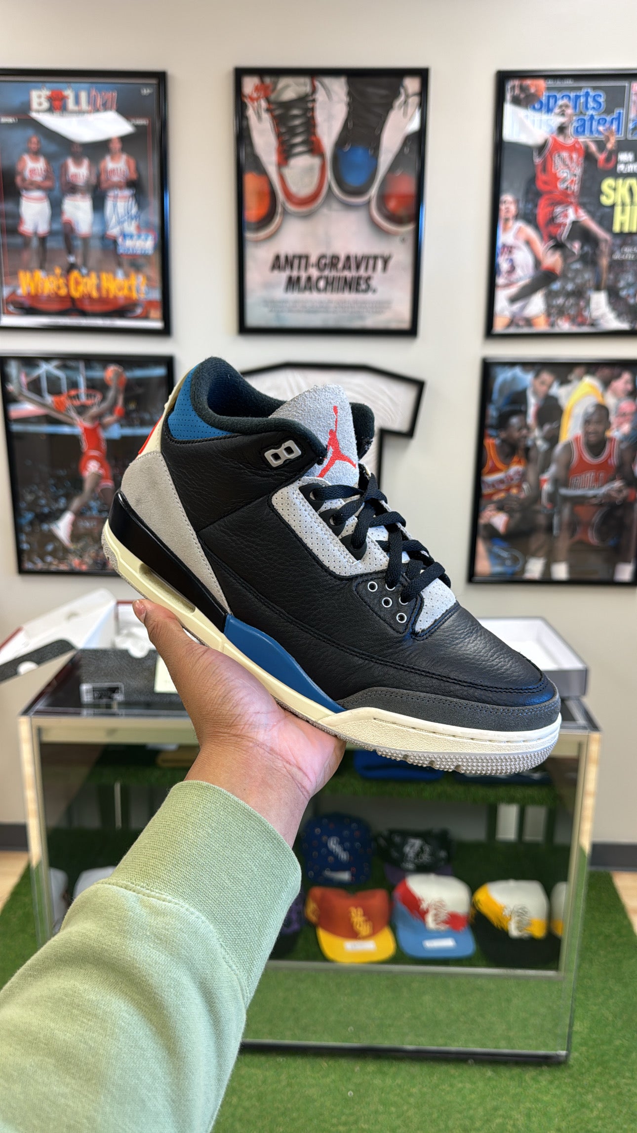 Jordan 3 Retro “Rare Air” (Sz 10.5)