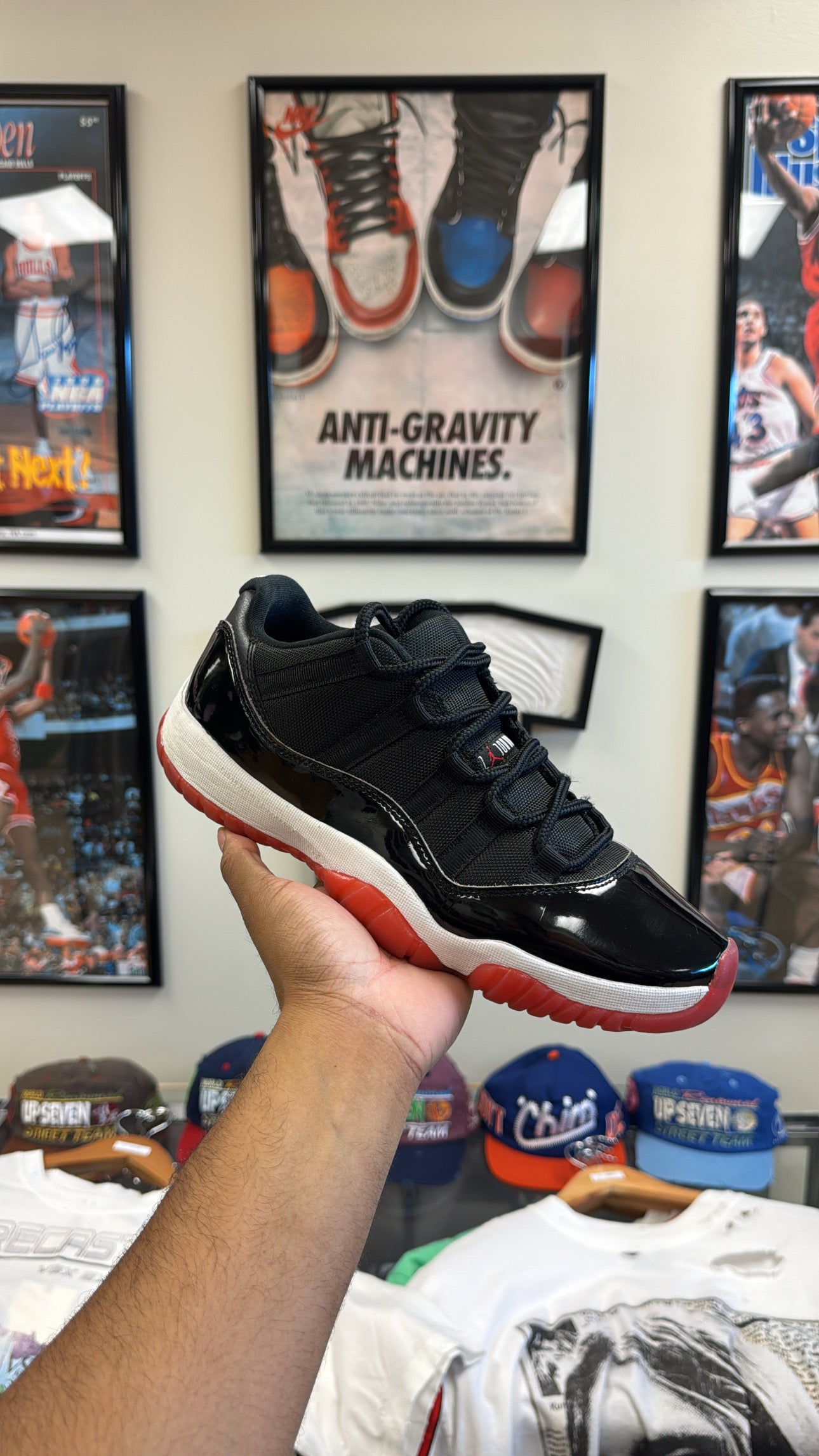Jordan 11 Retro Low “Bred” 2025 (Sz 7.5)