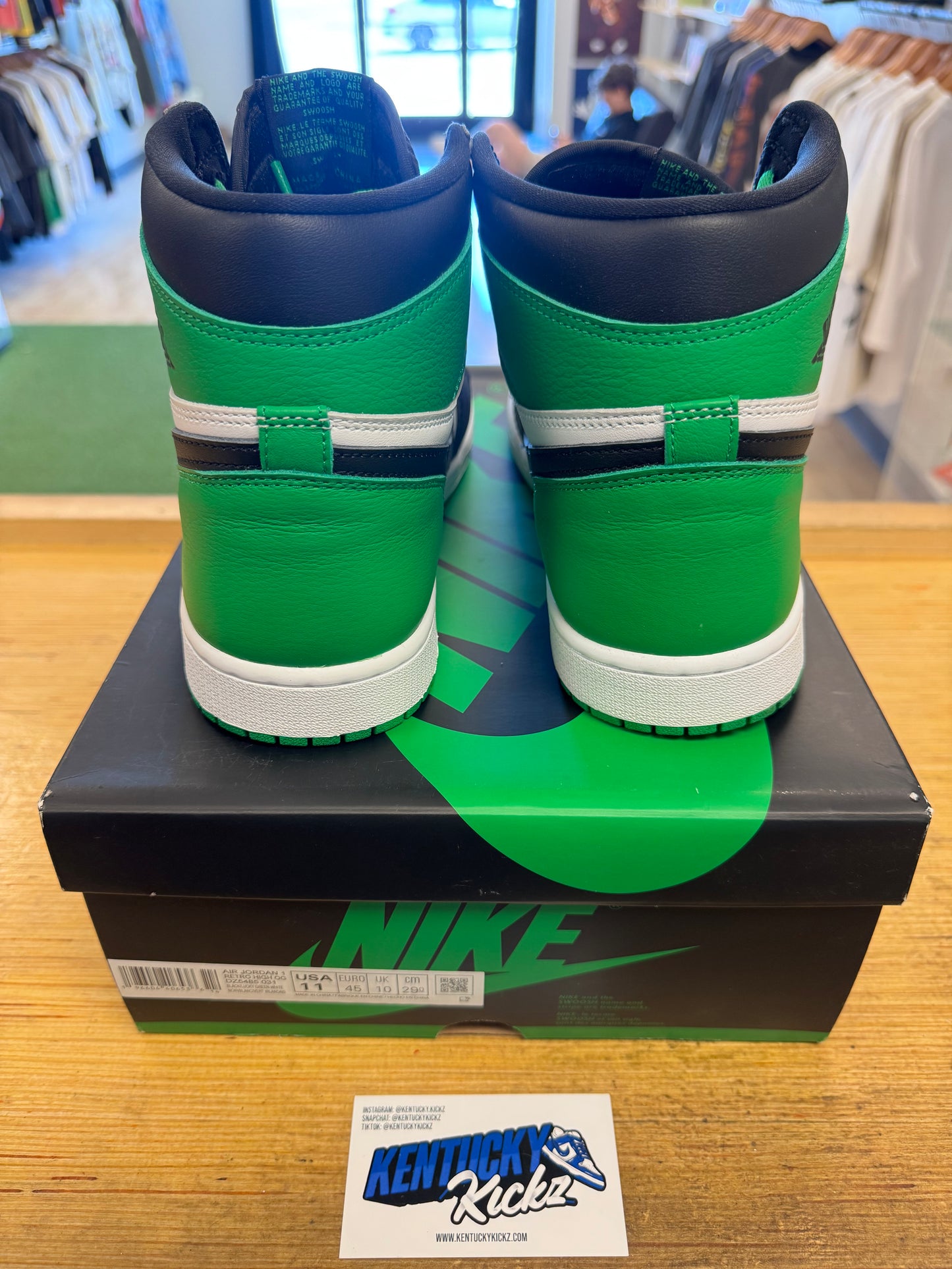 Jordan 1 Retro “Lucky Green” (Sz 11)