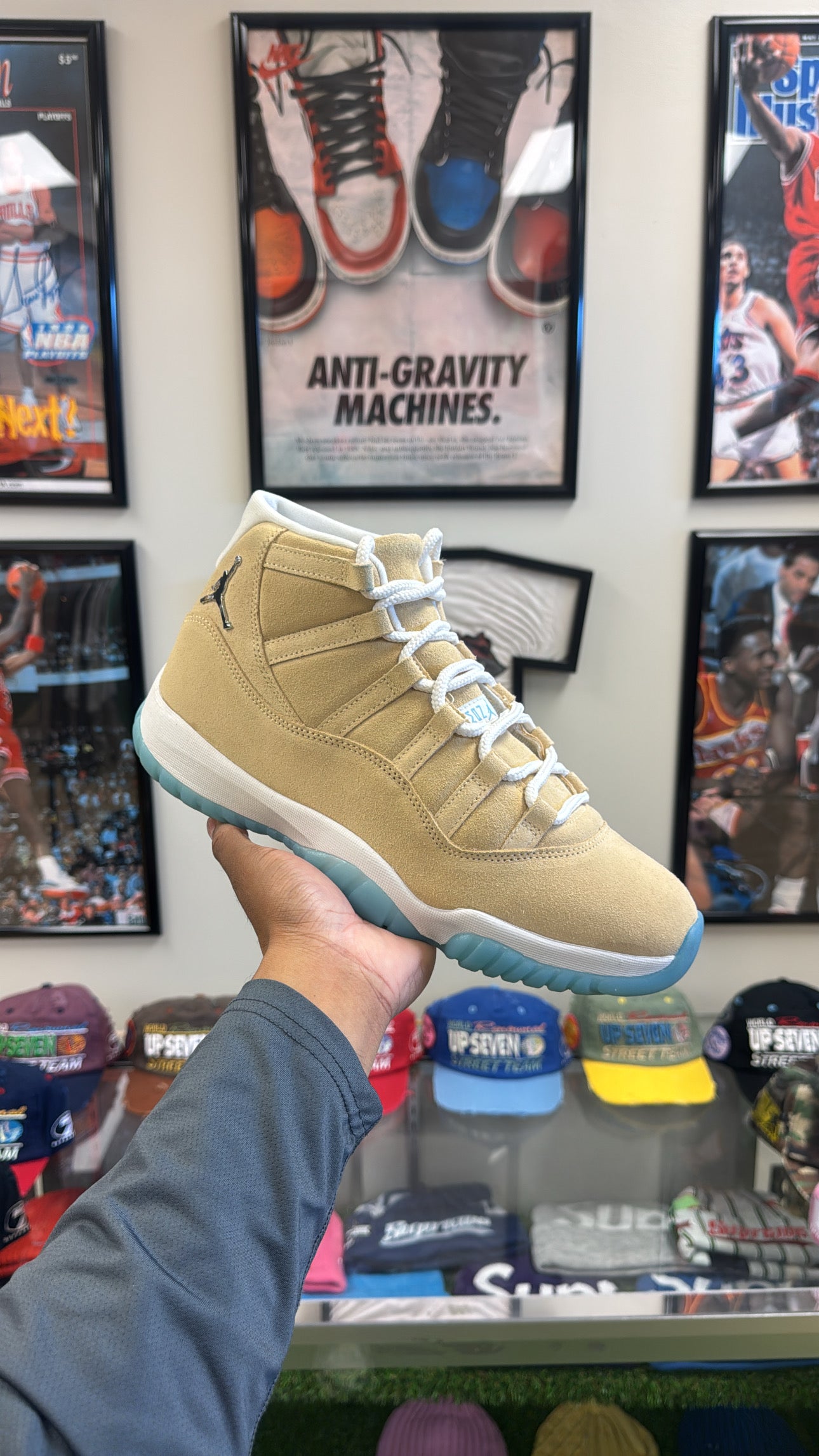 Jordan 11 Retro “H-Town” (Sz 11)