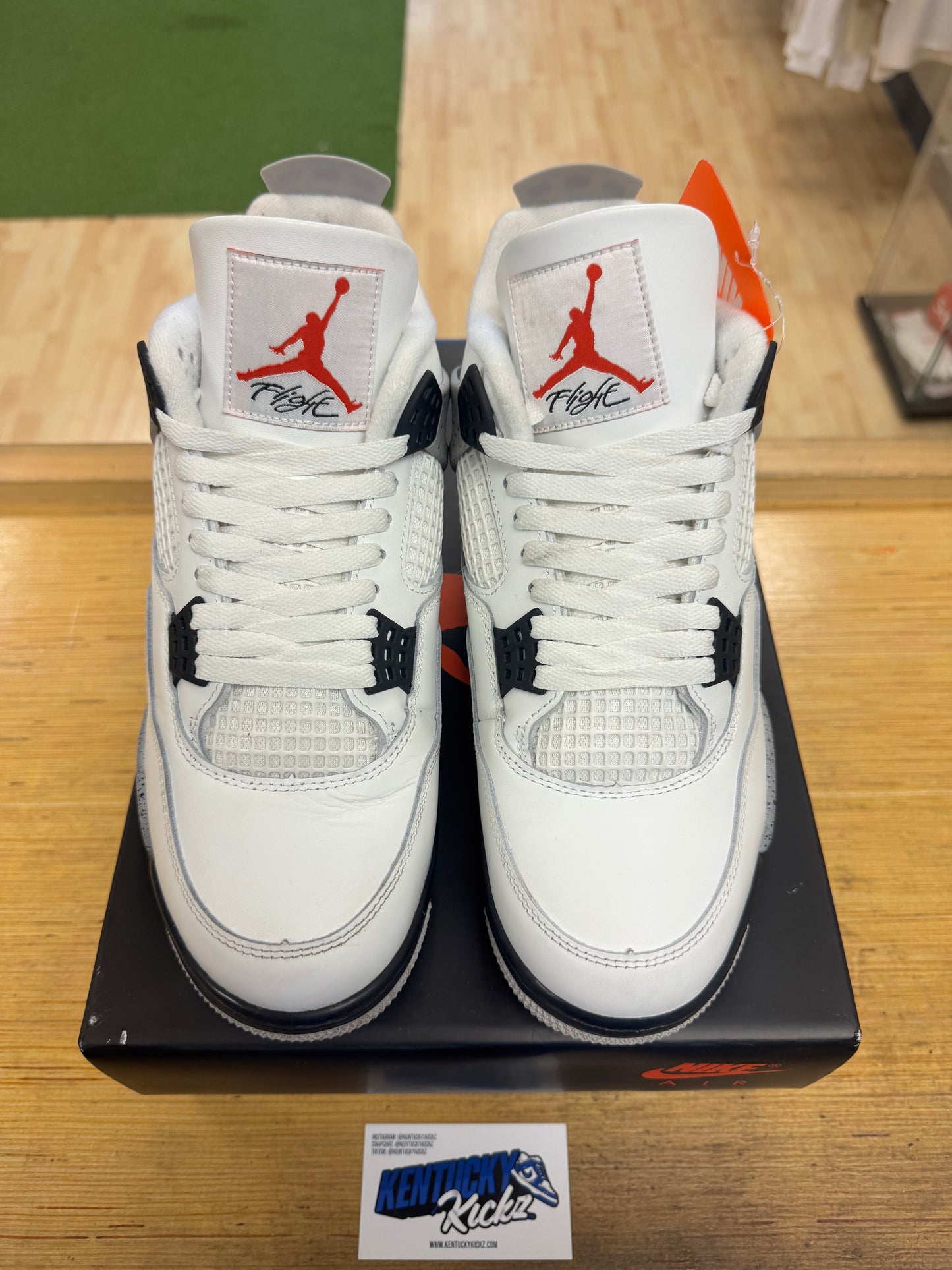 Jordan 4 Retro “White Cement” 2025 (Sz 10.5)