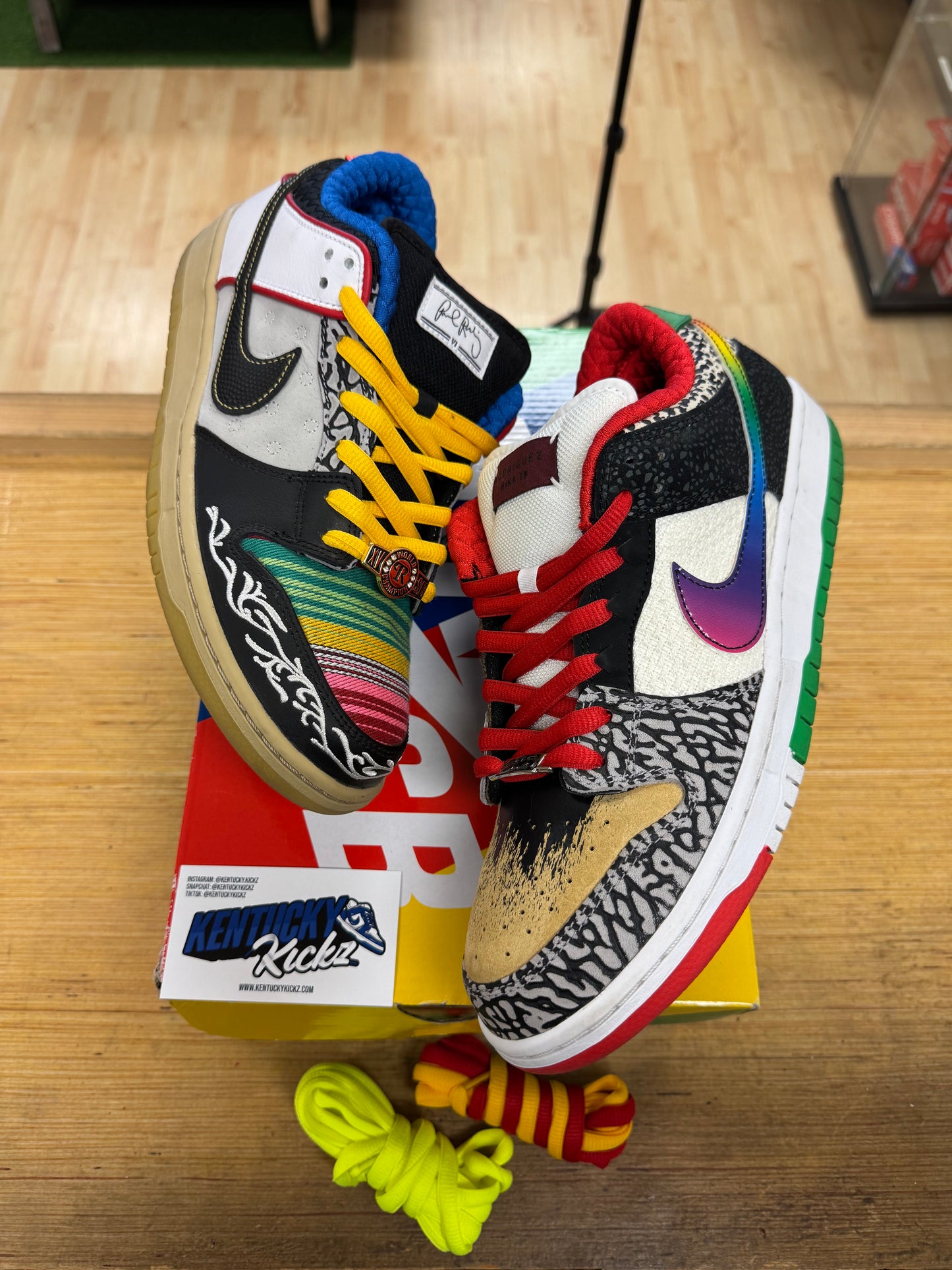 SB Dunk Low “What The Paul” (Sz 10.5)