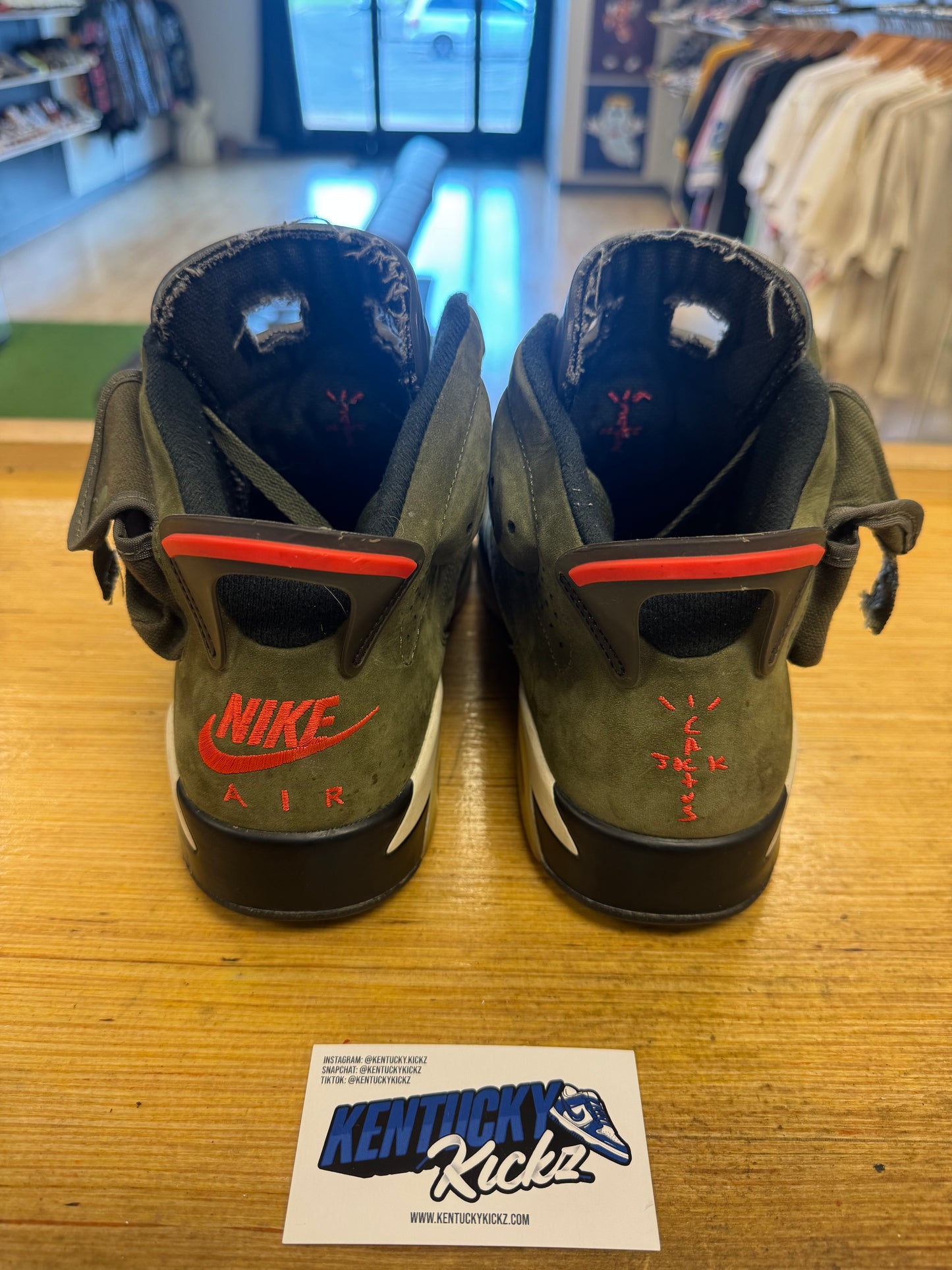 Jordan 6 Retro “Travis Scott” (Sz 10)