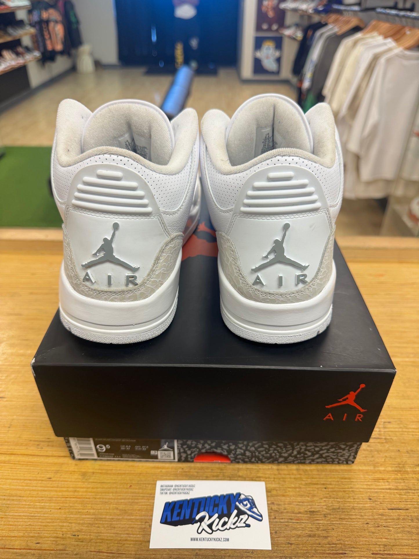 Jordan 3 Retro “Pure Money” 2025 (Sz 9.5)