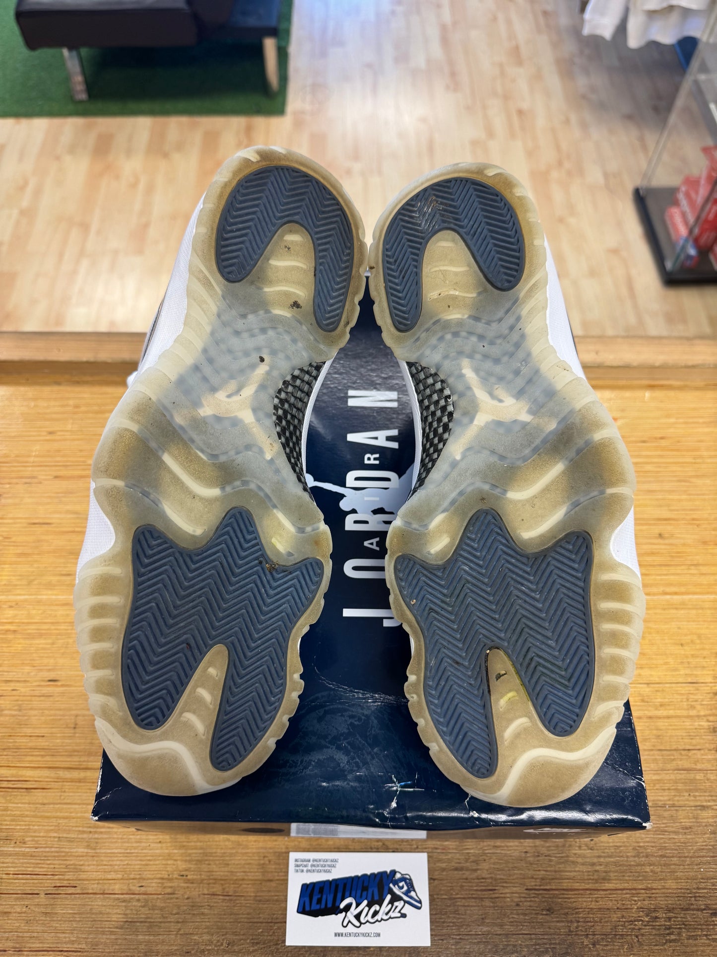 Jordan 11 Low “Diffused Blue” (Sz 13)