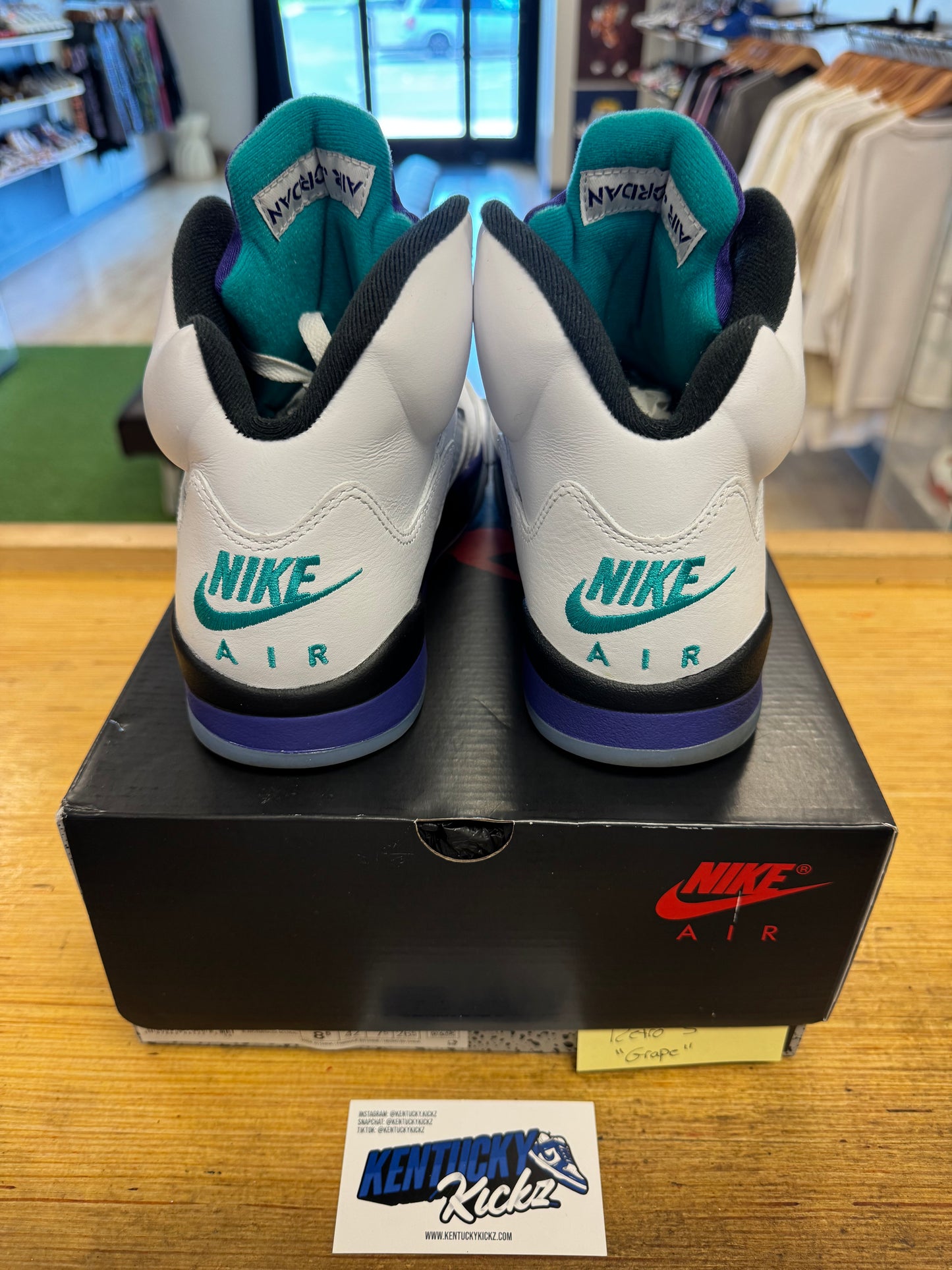 Jordan 5 Retro “Grape” 2025 (Sz 8.5)