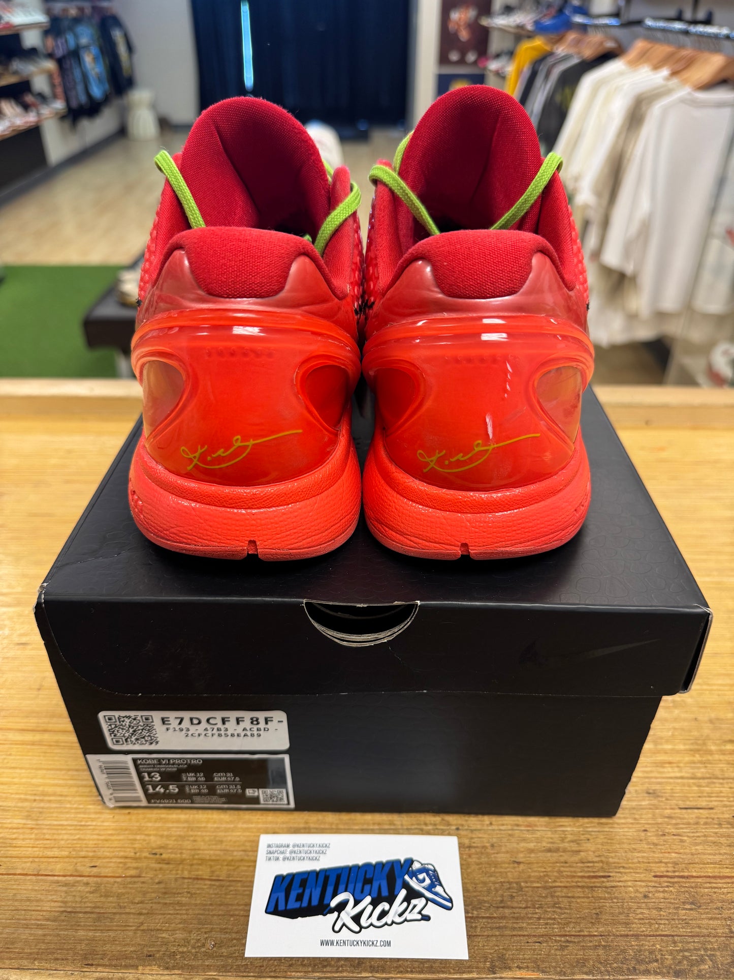 Kobe 6 Protro “Reverse Grinch” (Sz 13)