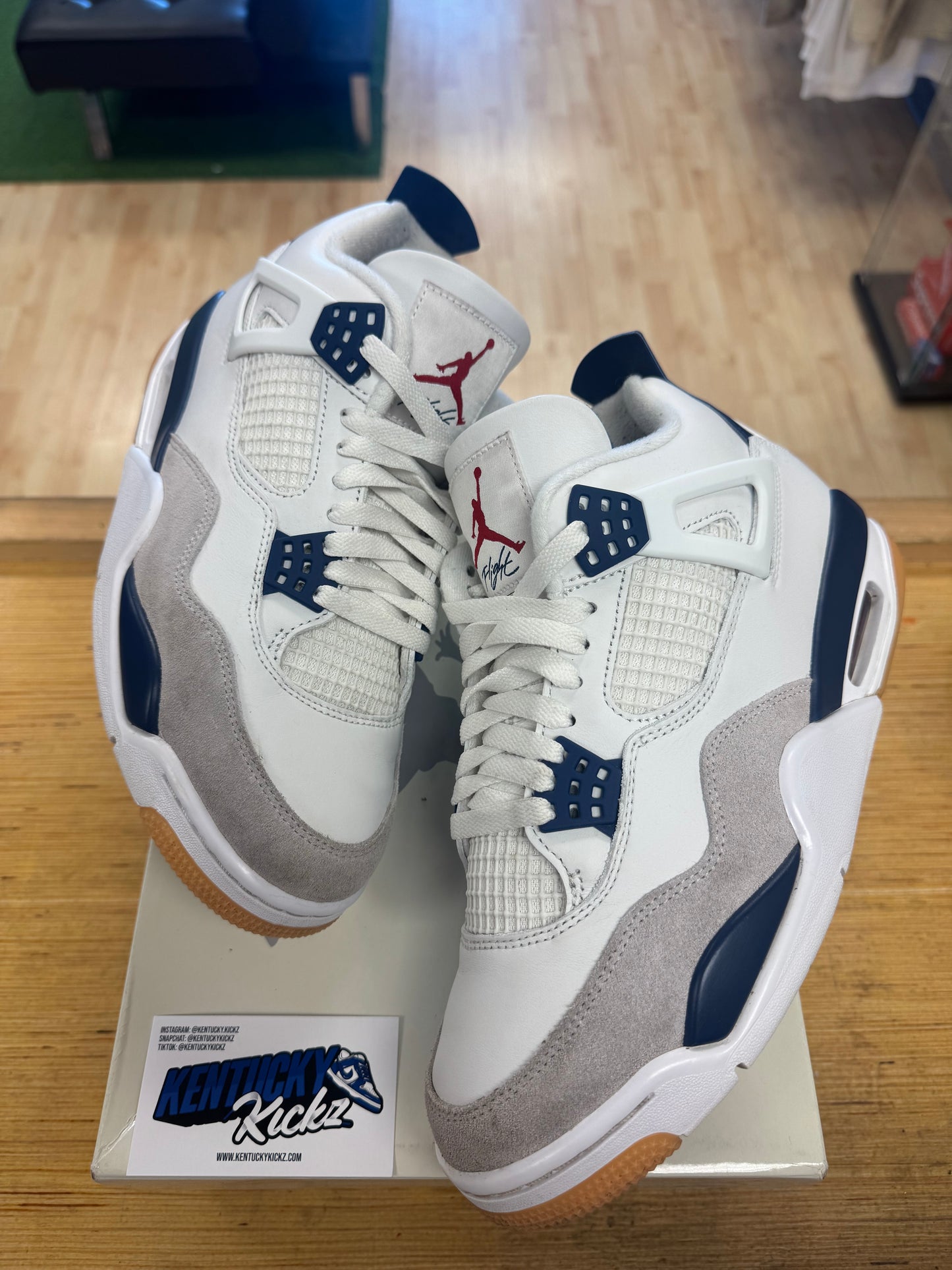 Jordan 4 Retro SB “Navy” (Sz 9)