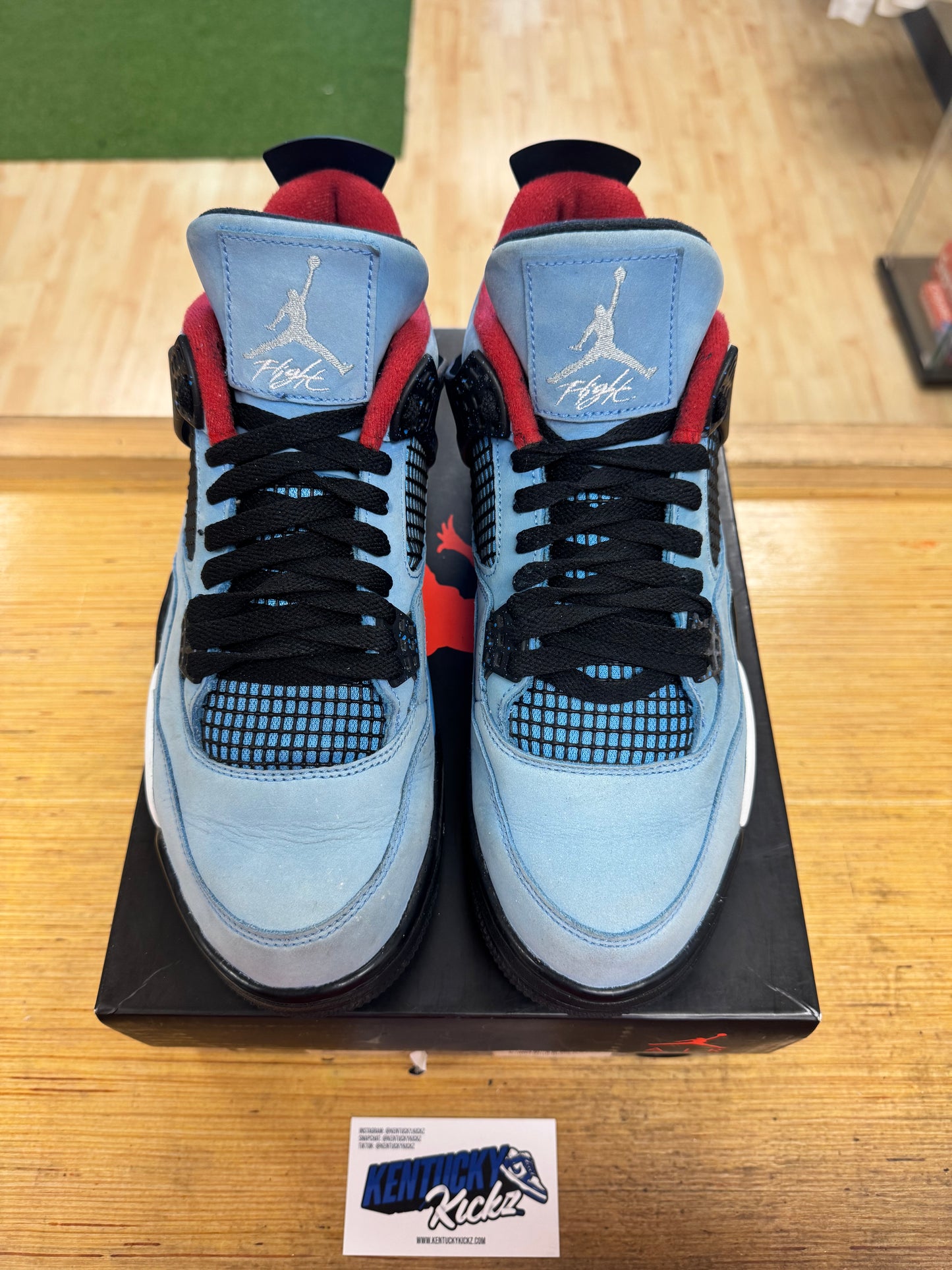 Jordan 4 Retro “Travis Scott” (Sz 10)