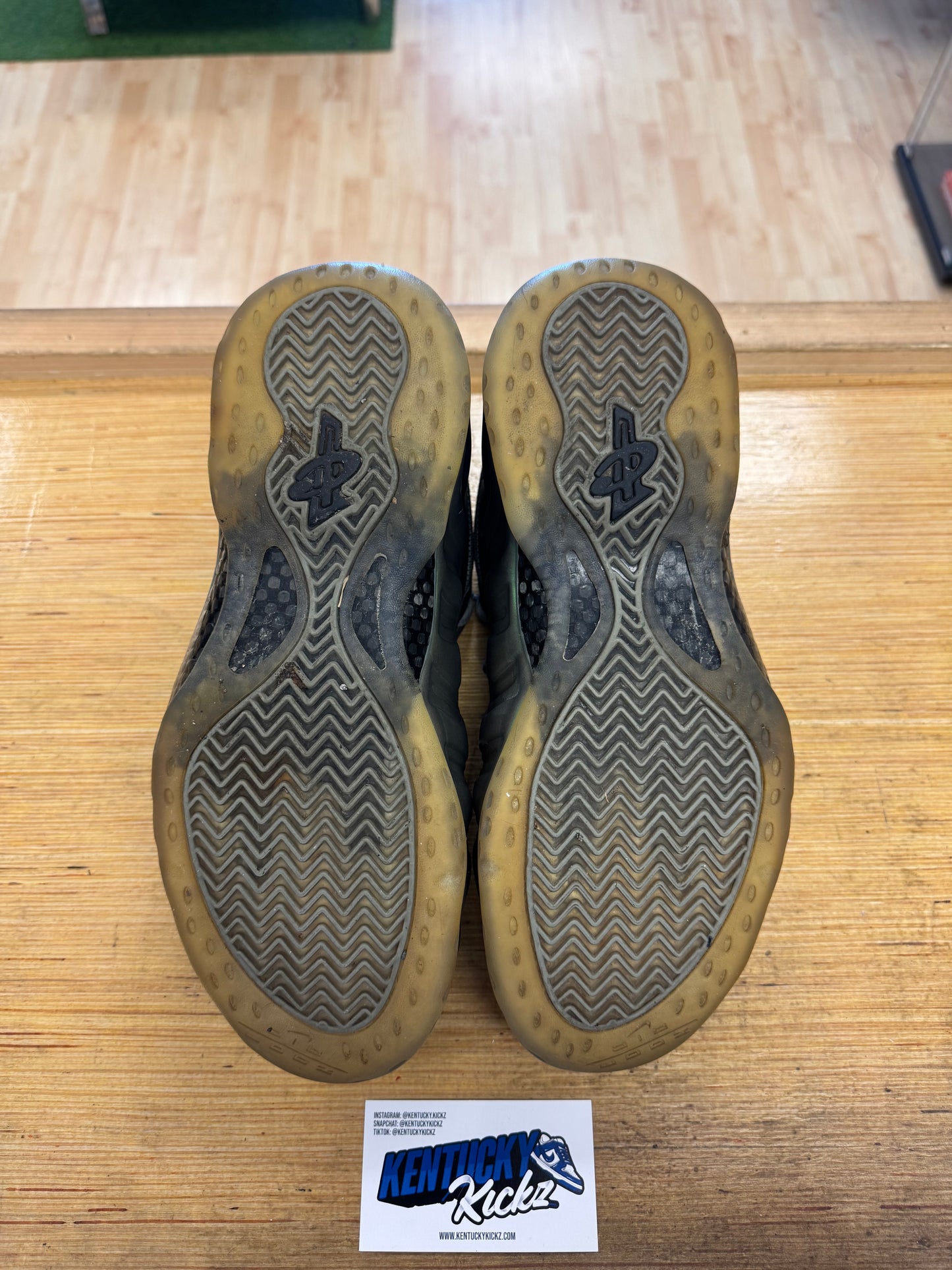 Air Foamposite One “Iridescent” (Sz 12W / 10.5 Men)