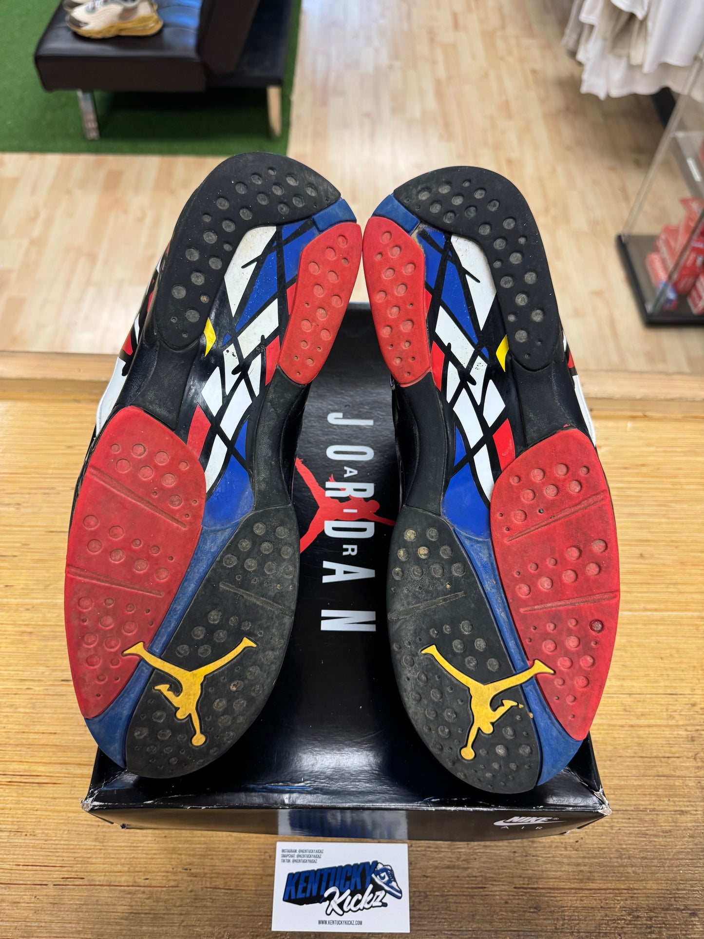 Jordan 8 Retro “Playoff” 2023 (Sz 13)