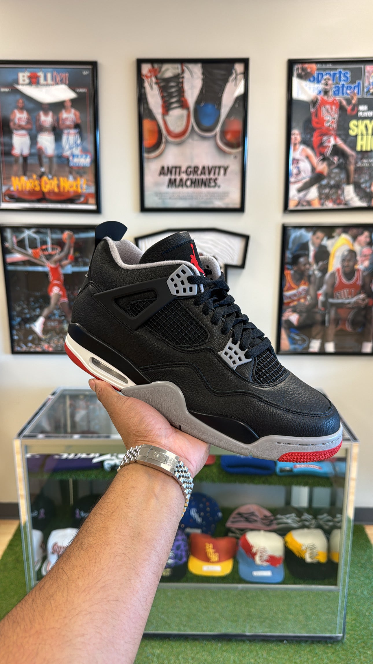 Jordan 4 Retro “Bred Reimagined” (Sz 12)
