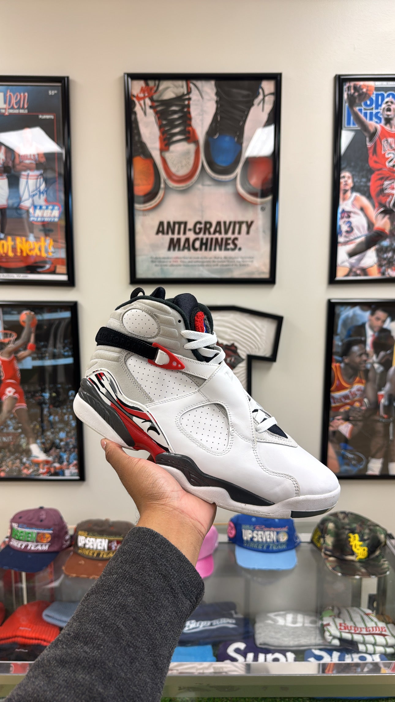 Jordan 8 Retro “White True Red” 2025 (Sz 11)