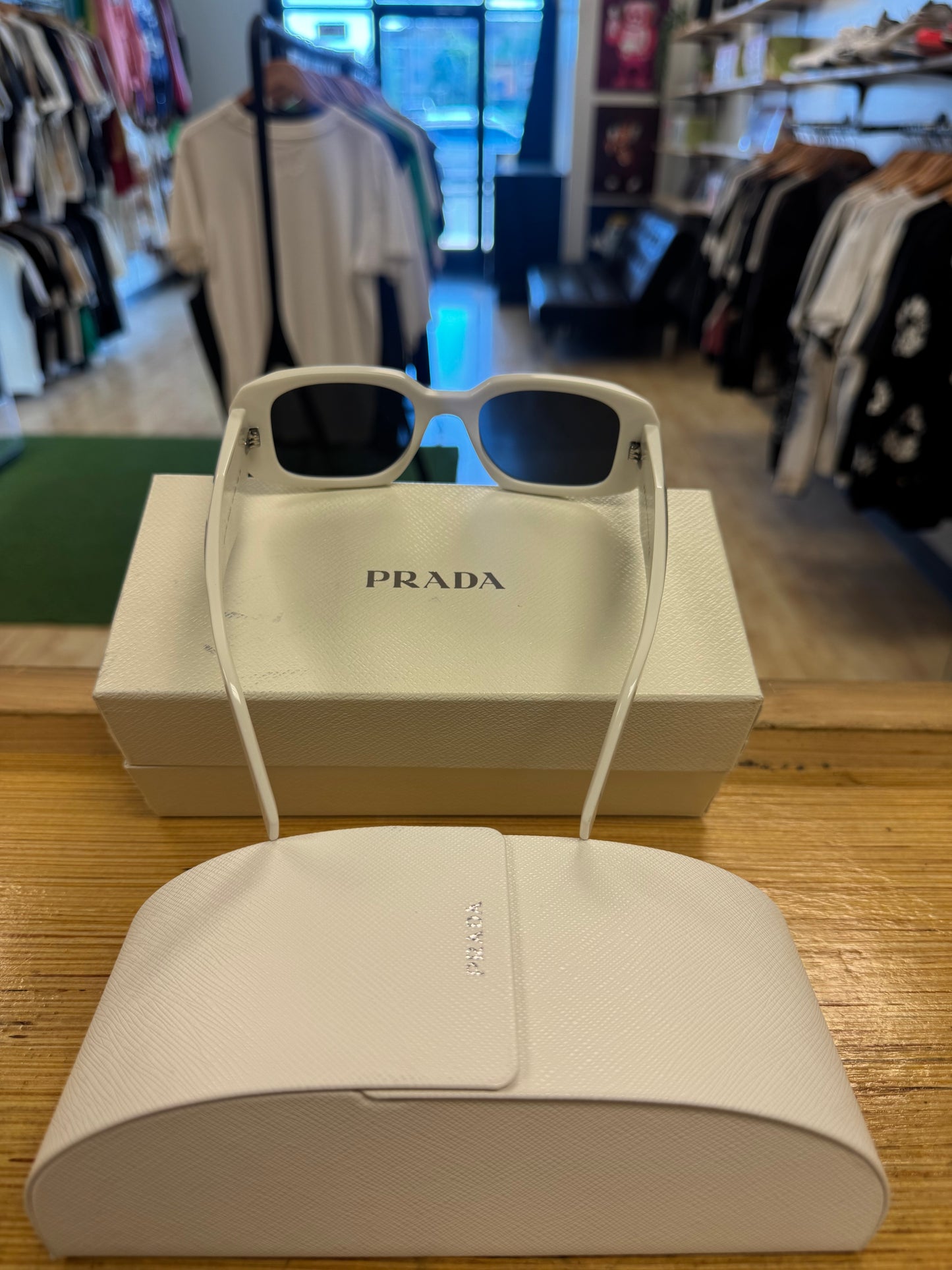 🅿️rada Symbole sunglasses “White”
