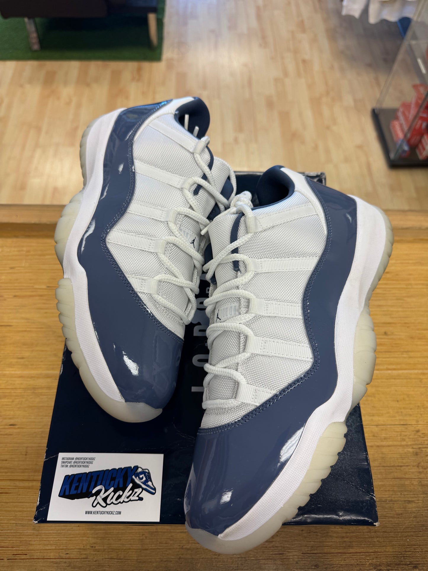 Jordan 11 Low “Diffused Blue” (Sz 13)