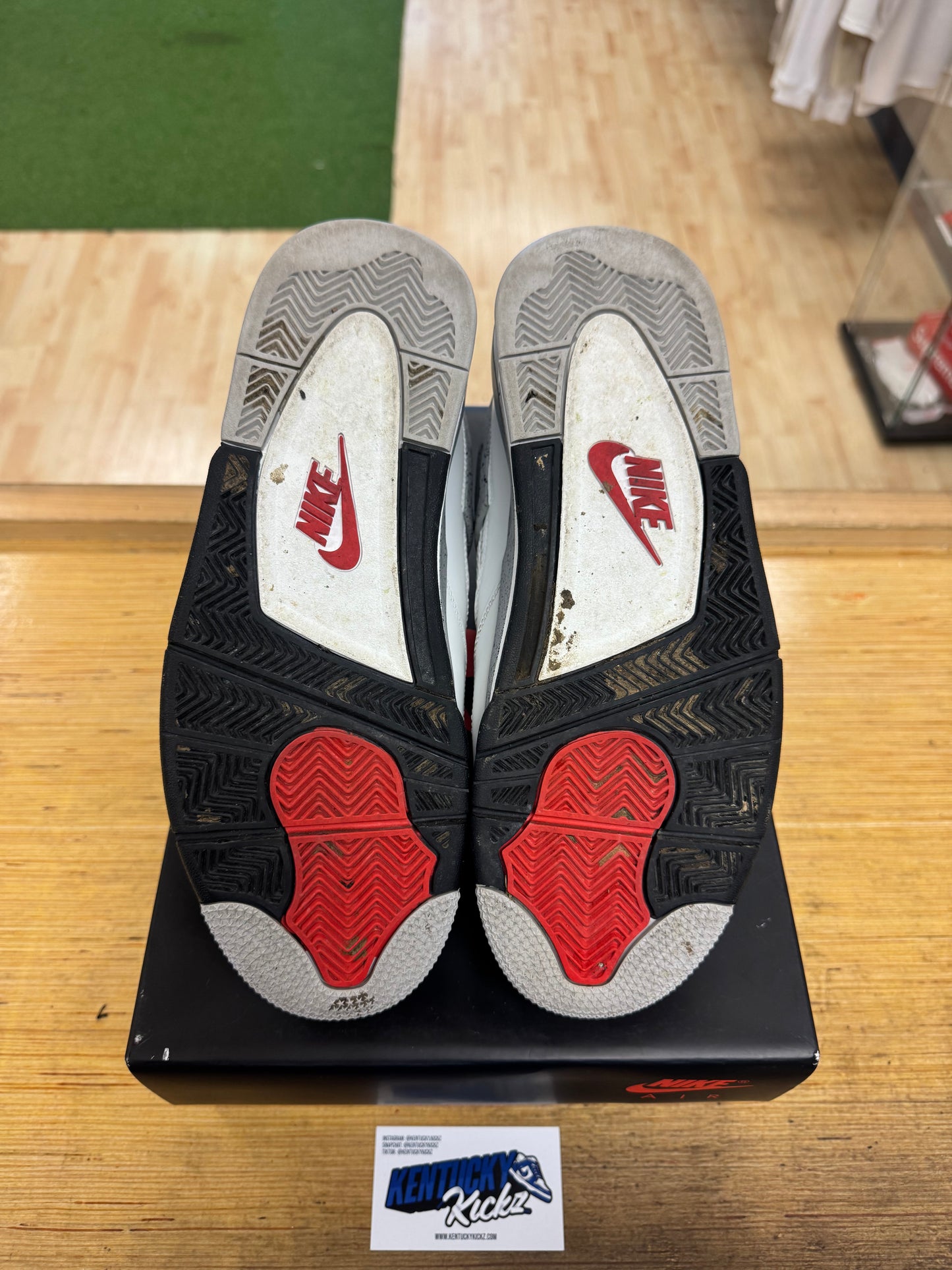 Jordan 4 Retro “White Cement” 2025 (Sz 10.5)