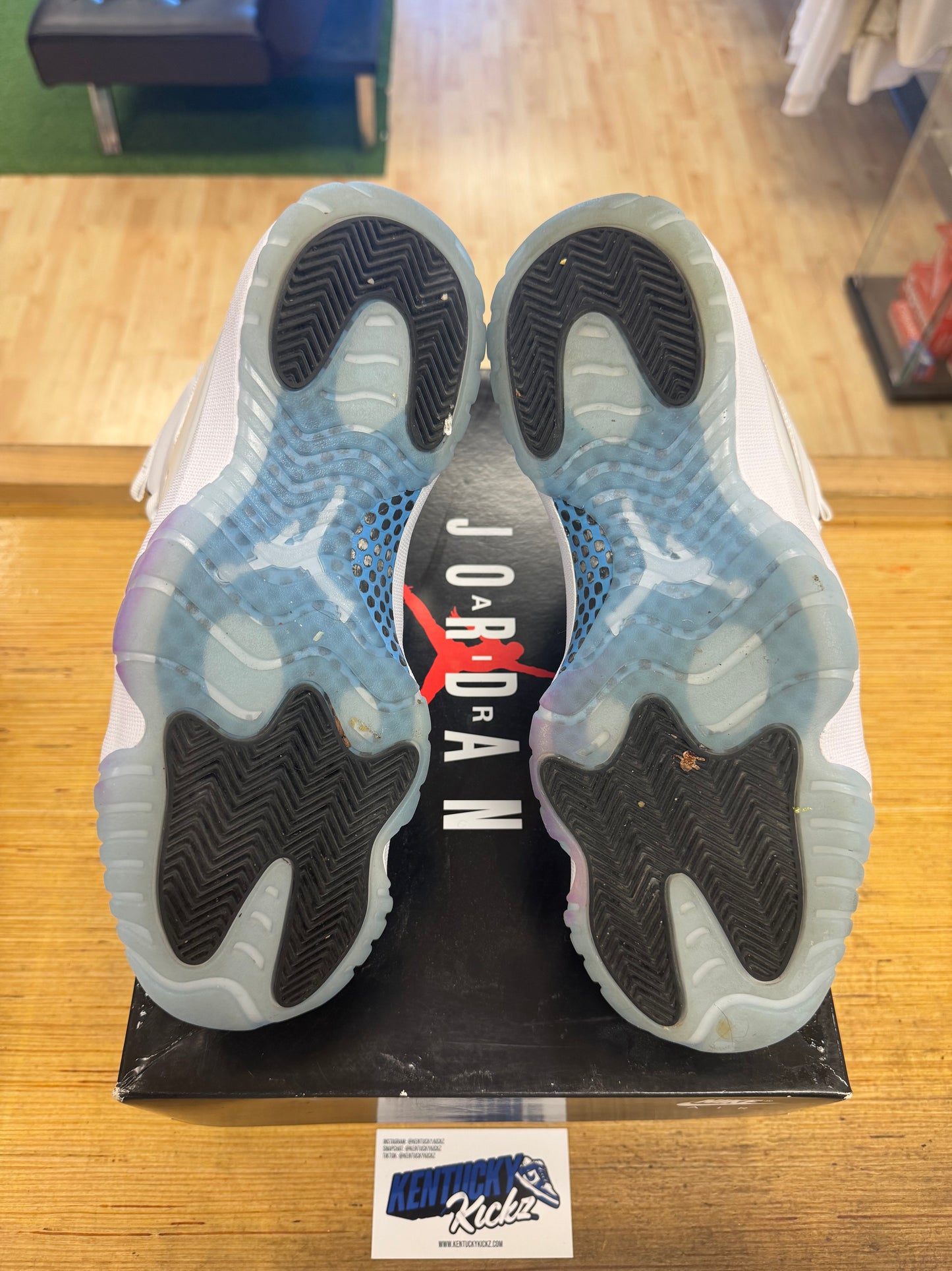 Jordan 11 Retro “Legend Blue” (Sz 9.5)