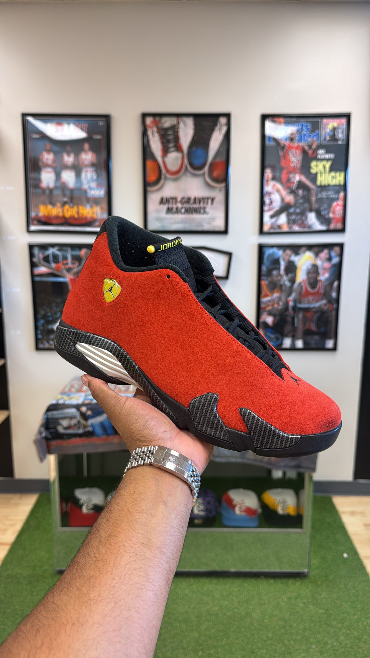 Jordan 14 Retro “Ferrari” 2025 (Sz 11)