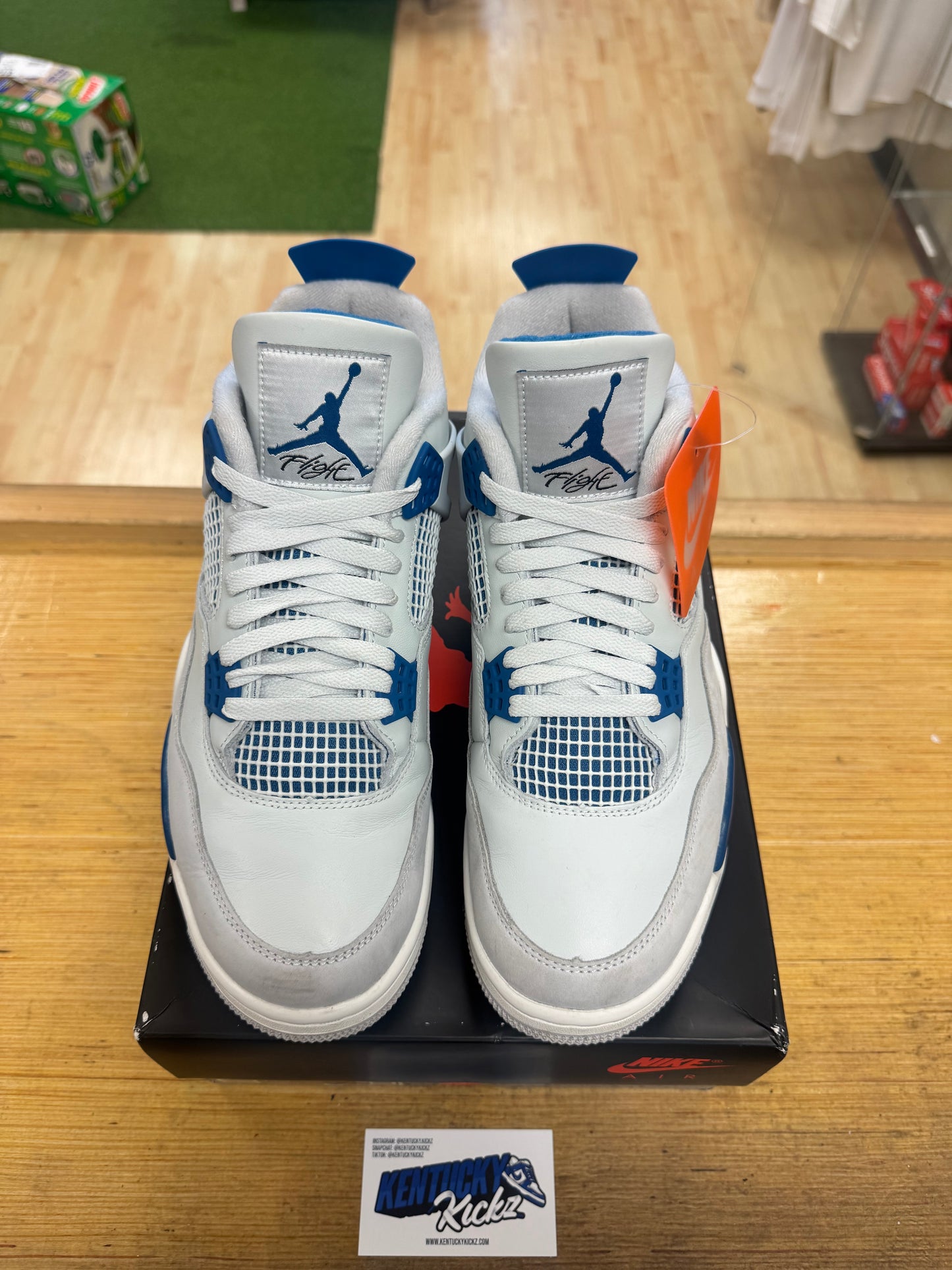 Jordan 4 Retro “Military Blue” 2024 (Sz 11)
