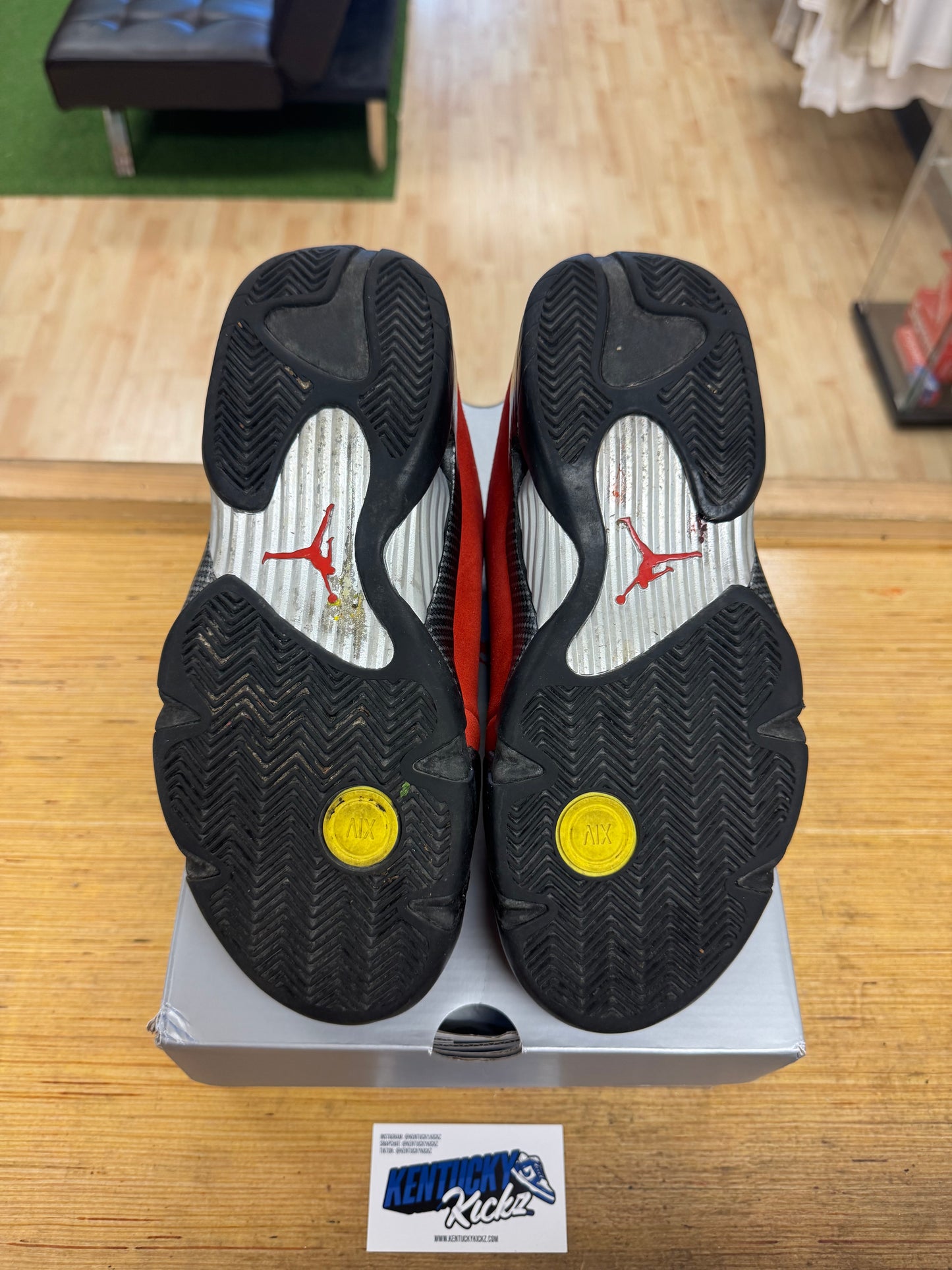 Jordan 14 Retro “Ferrari” 2025 (Sz 8.5)