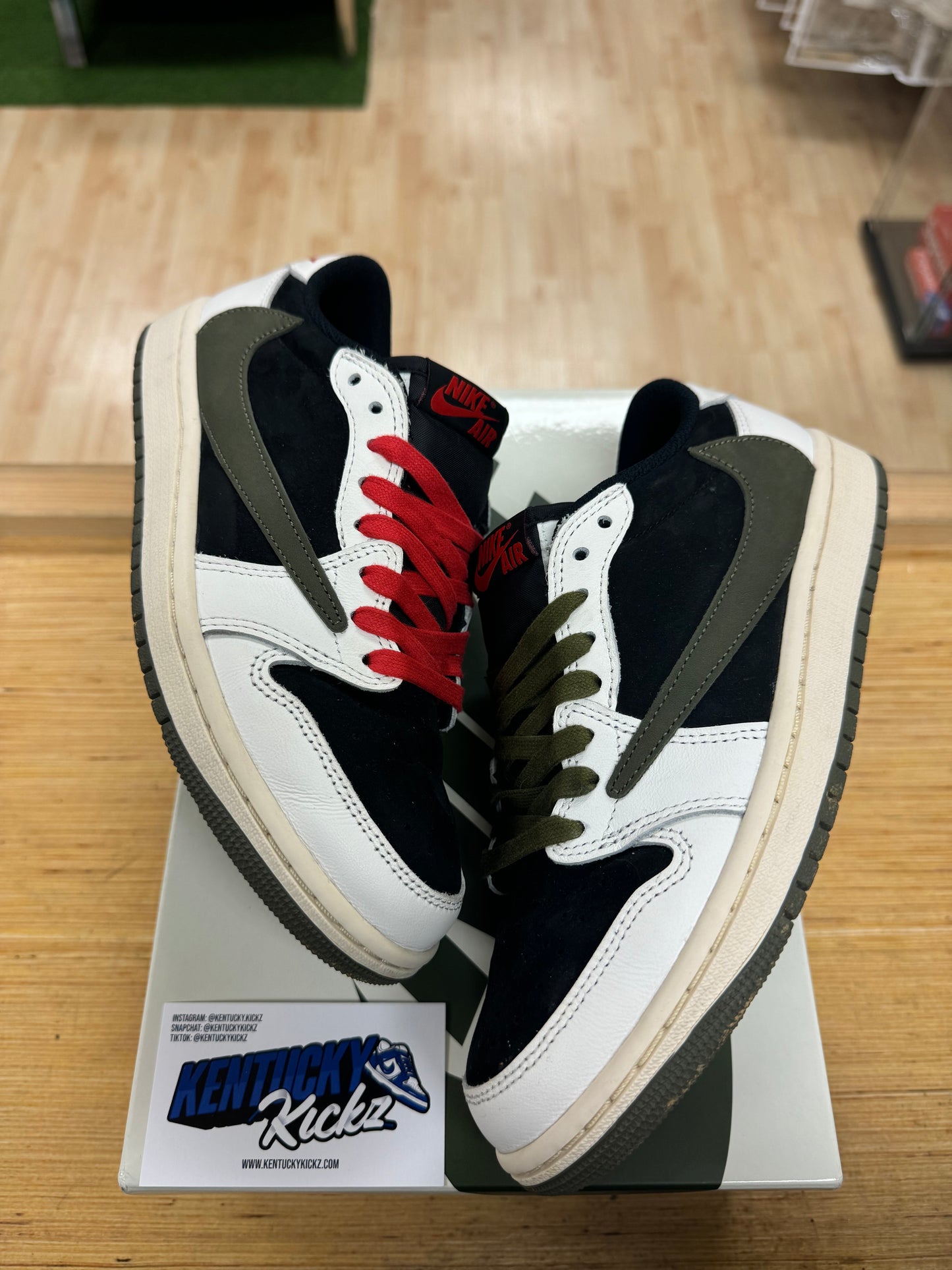 Jordan 1 Retro Low OG SP “Travis Scott Olive” (Sz 7W / 5.5Y)