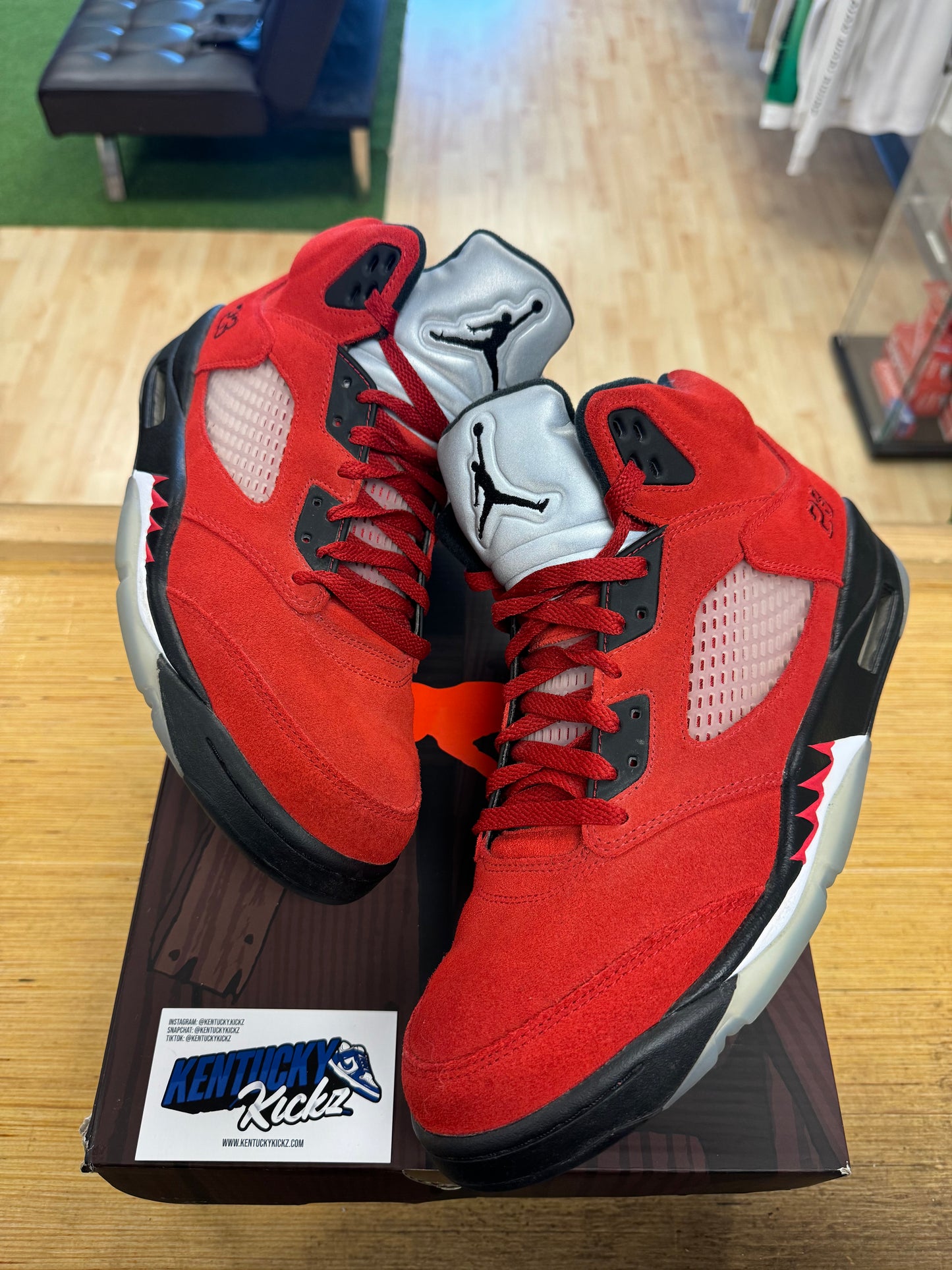 Jordan 5 Retro “Raging Bull” 2021 (Sz 11)