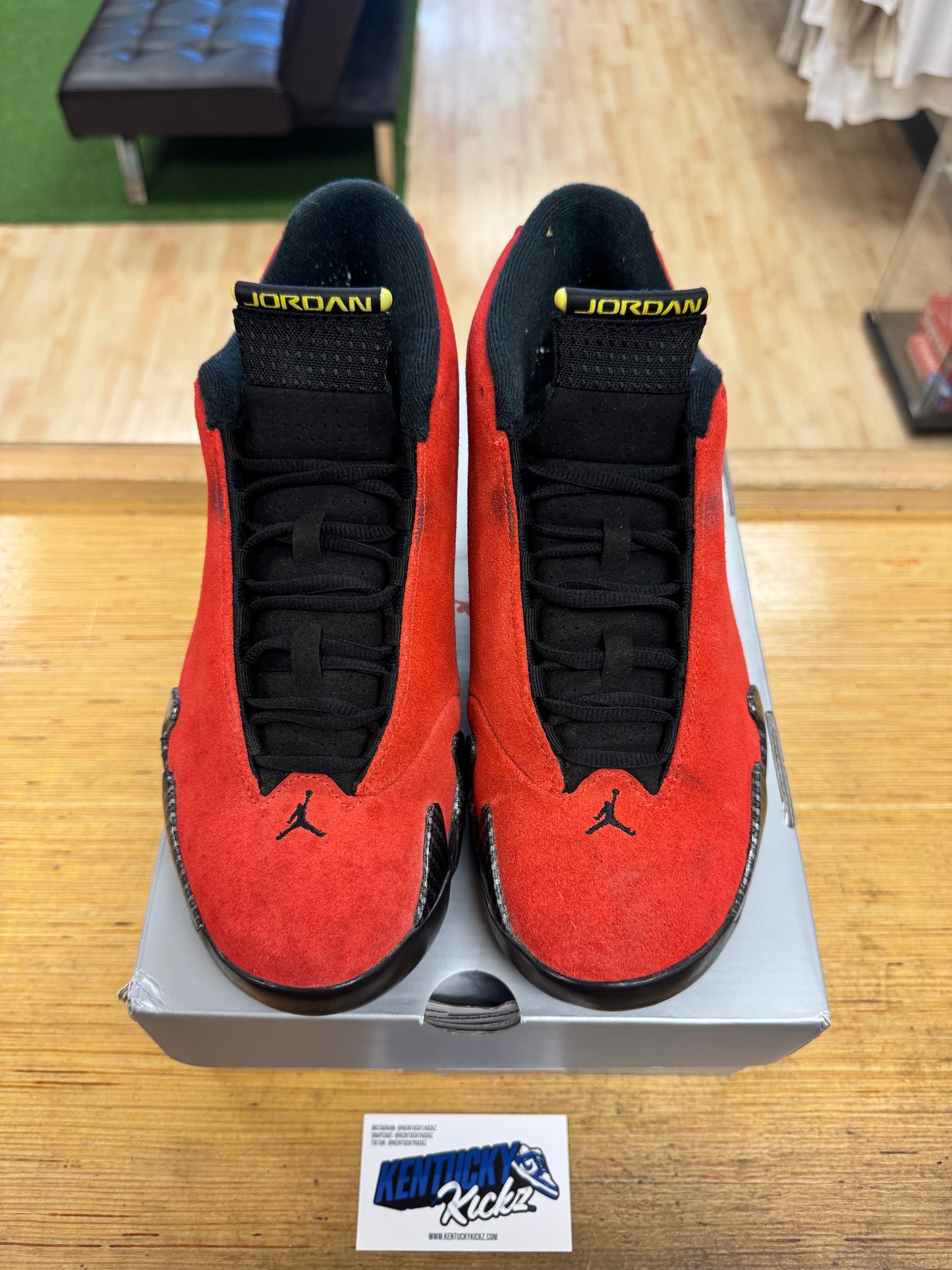 Jordan 14 Retro “Ferrari” 2025 (Sz 8.5)
