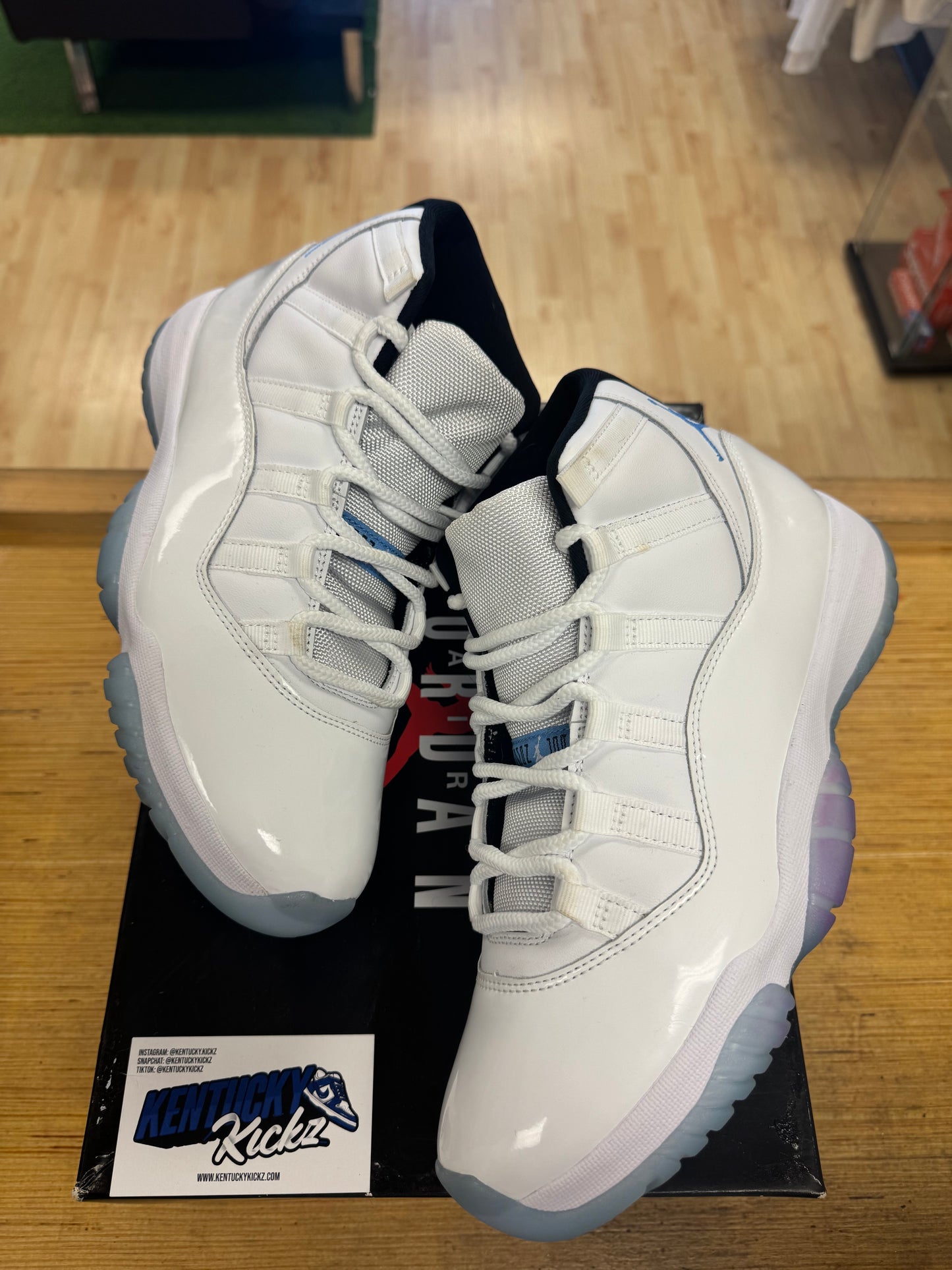 Jordan 11 Retro “Legend Blue” (Sz 9.5)