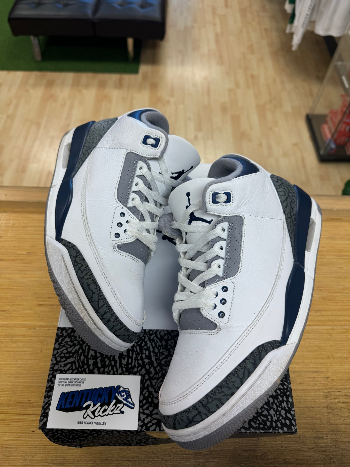 Jordan 3 Retro “Midnight Navy” (Sz 10.5)