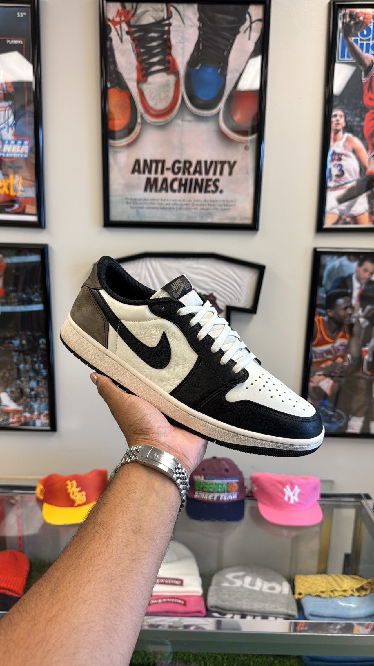 Jordan 1 Retro Low OG “Mocha” (Sz 12)
