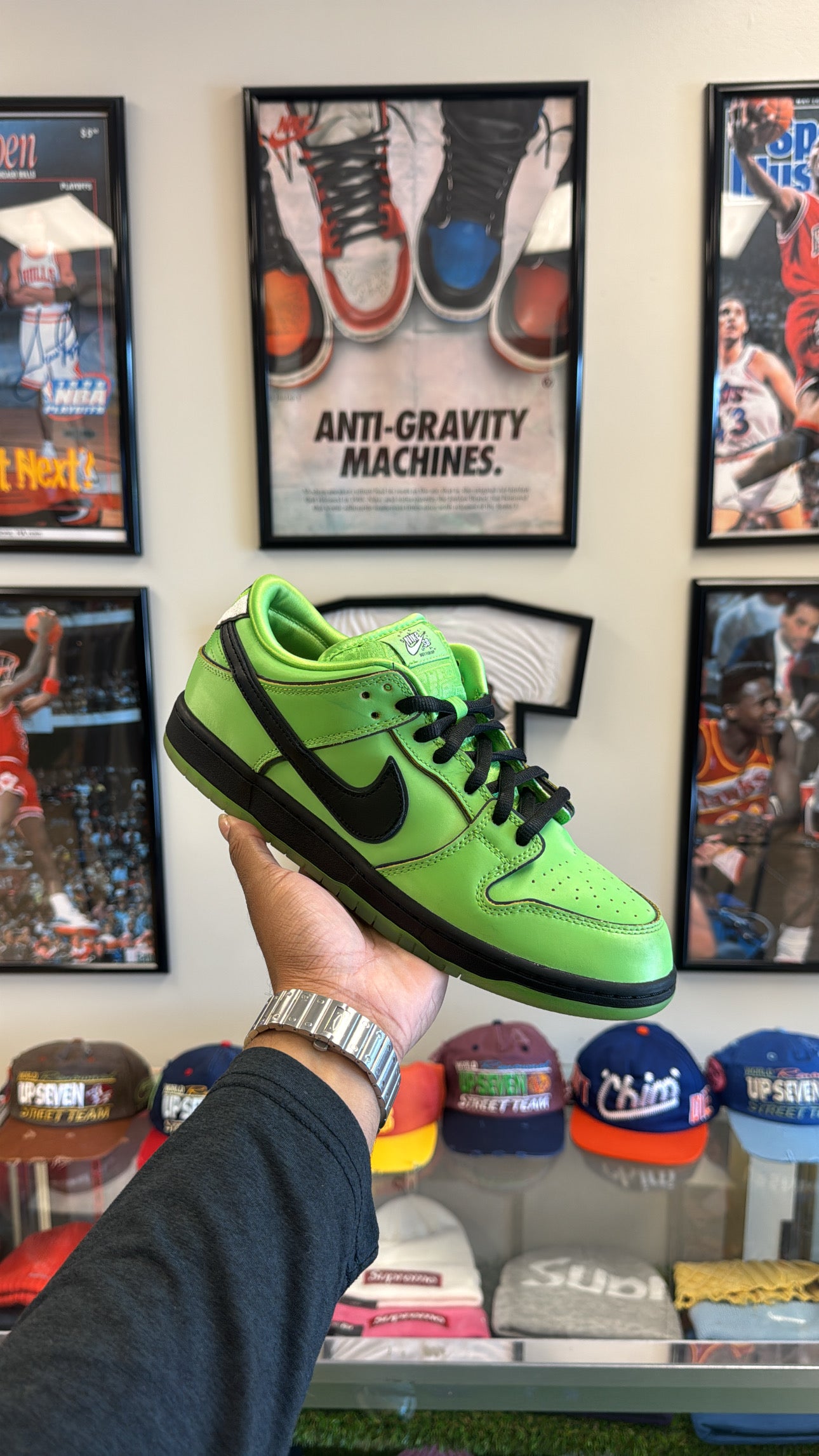 SB Dunk Low “The Powerpuff Girls Buttercup” (Sz 9.5)