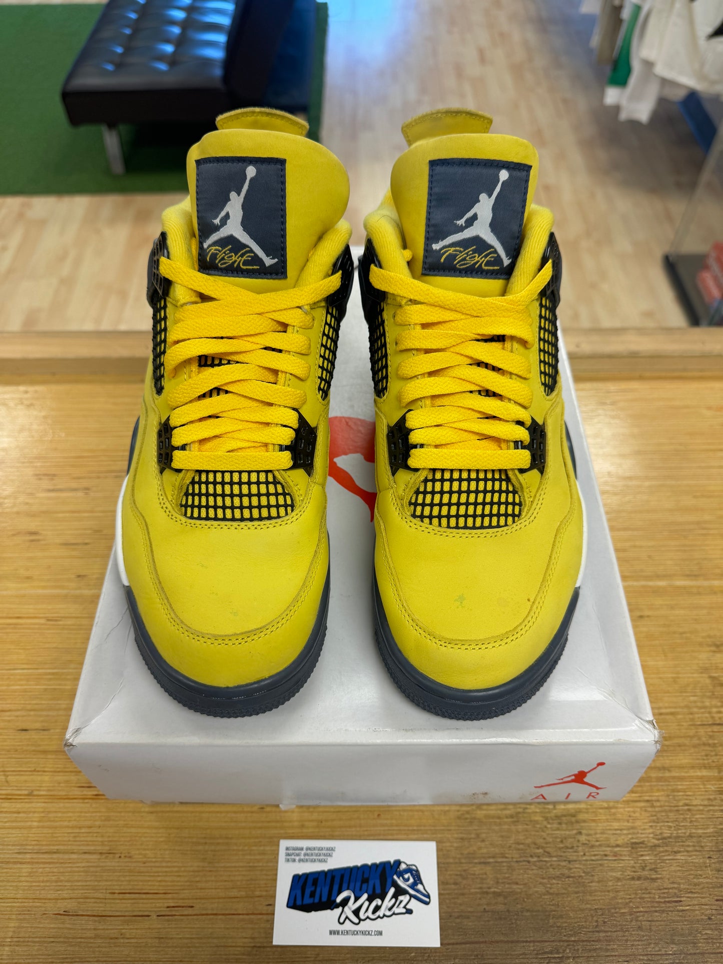 Jordan 4 Retro “Lightning” (Sz 9.5)