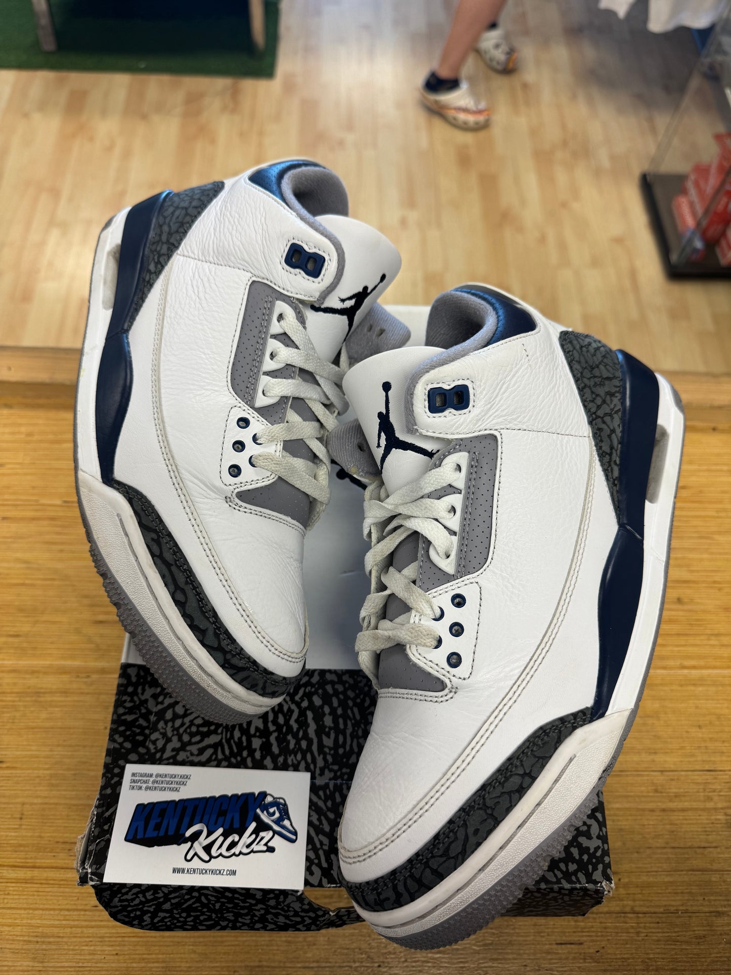 Jordan 3 Retro “Midnight Navy” (Sz 10)
