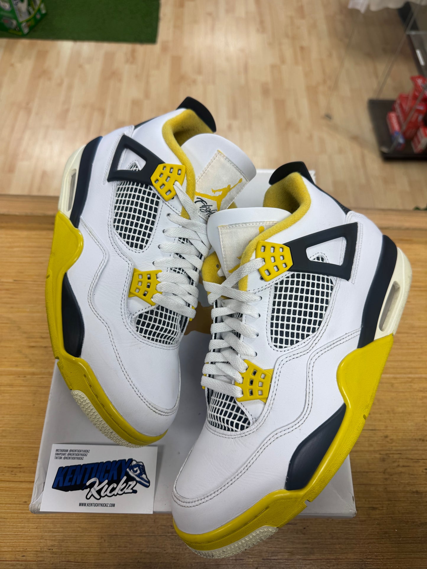 Jordan 4 Retro “Vivid Sulfur” (Sz 12W / 10.5 Men)