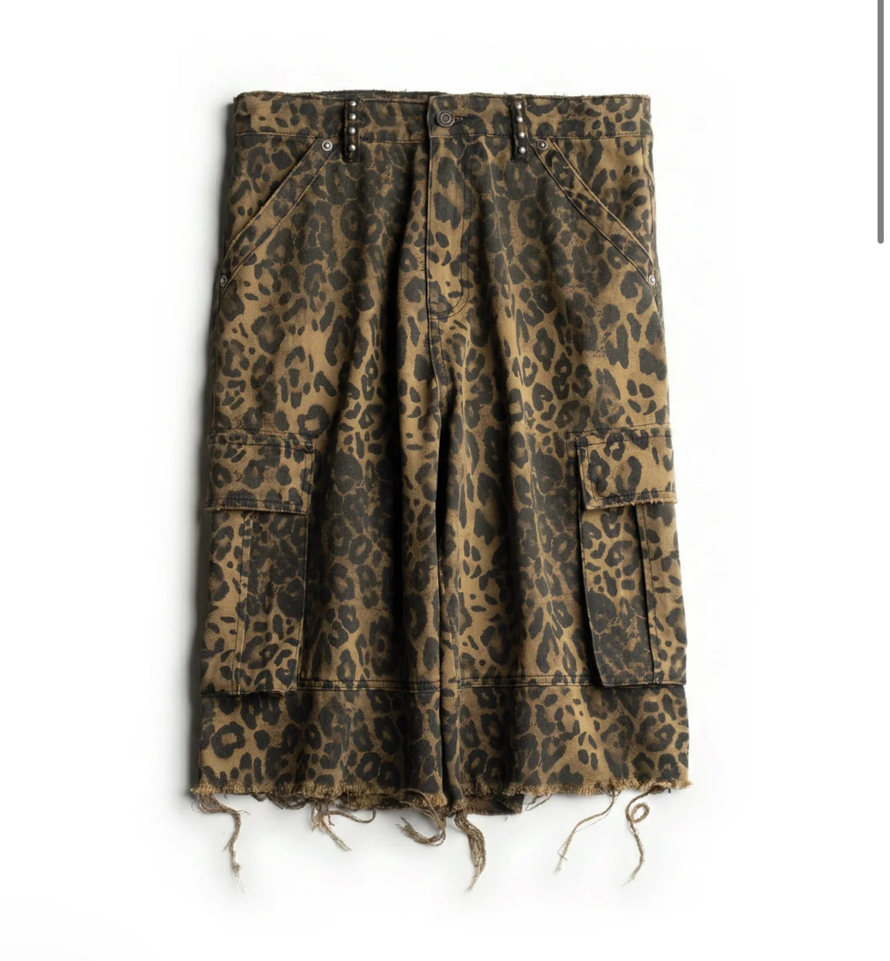 “VAG” CARGO SHORTS (Leopard)