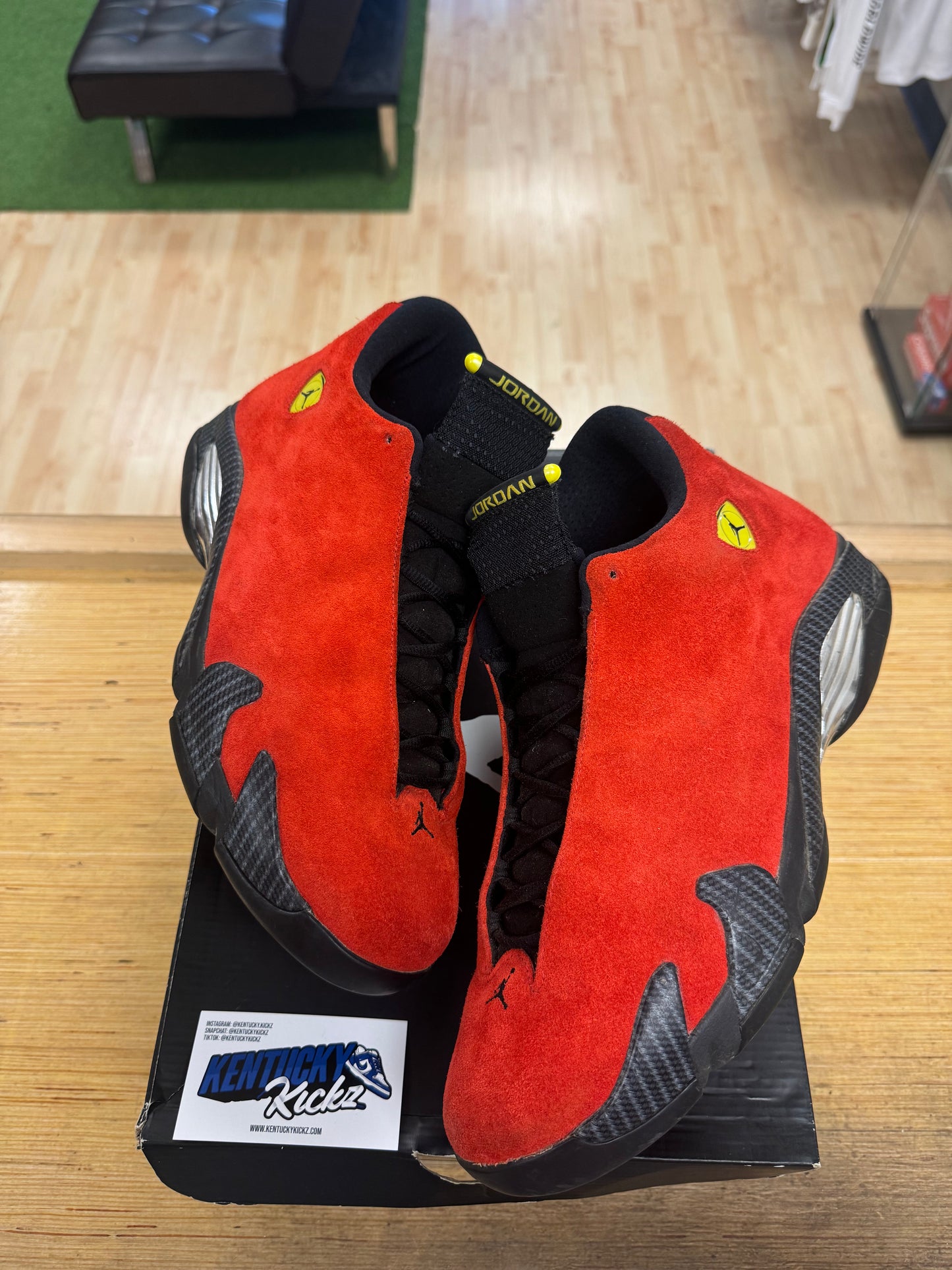 Jordan 14 Retro “Ferrari” (Sz 12)
