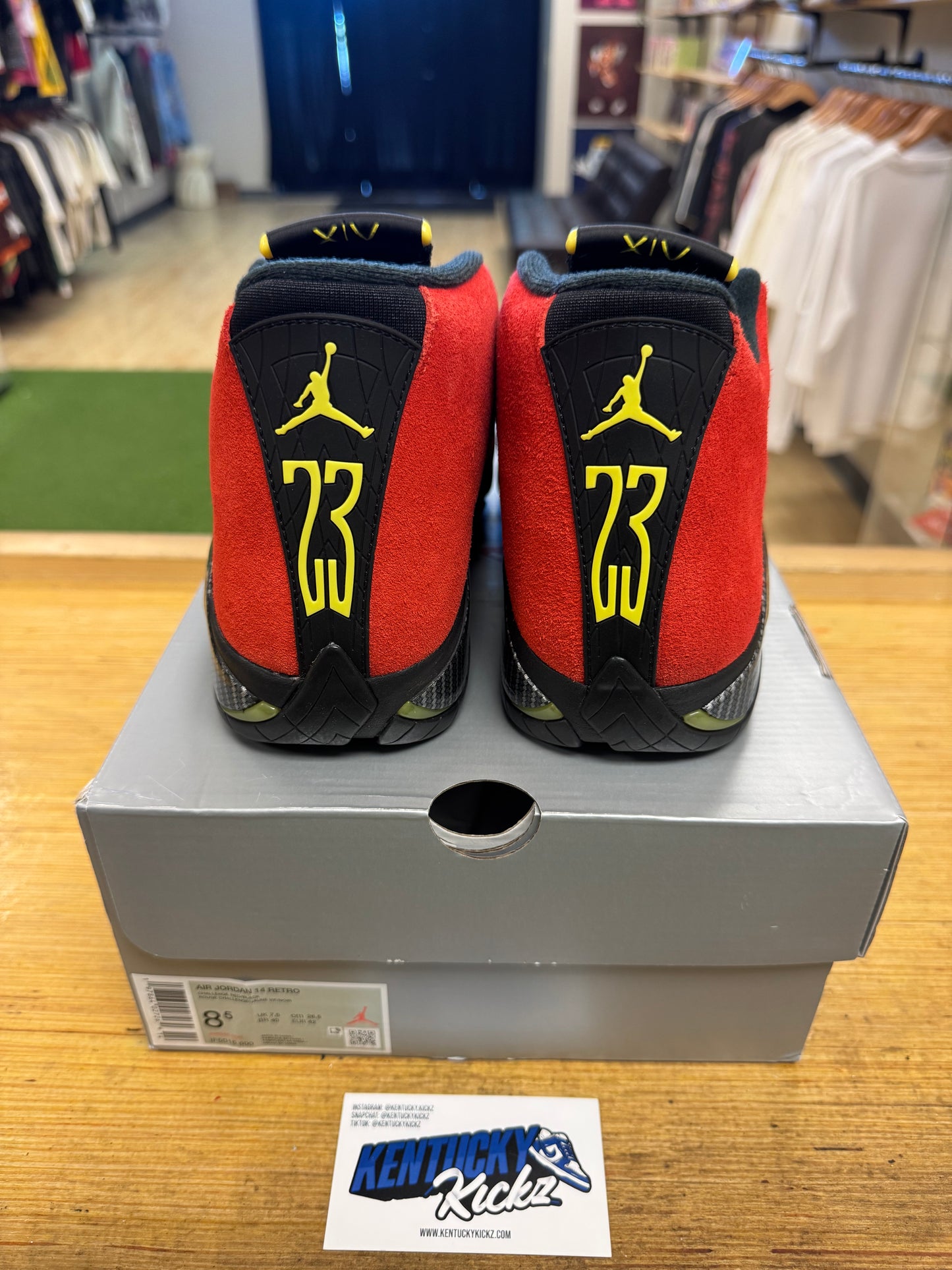 Jordan 14 Retro “Ferrari” 2025 (Sz 8.5)