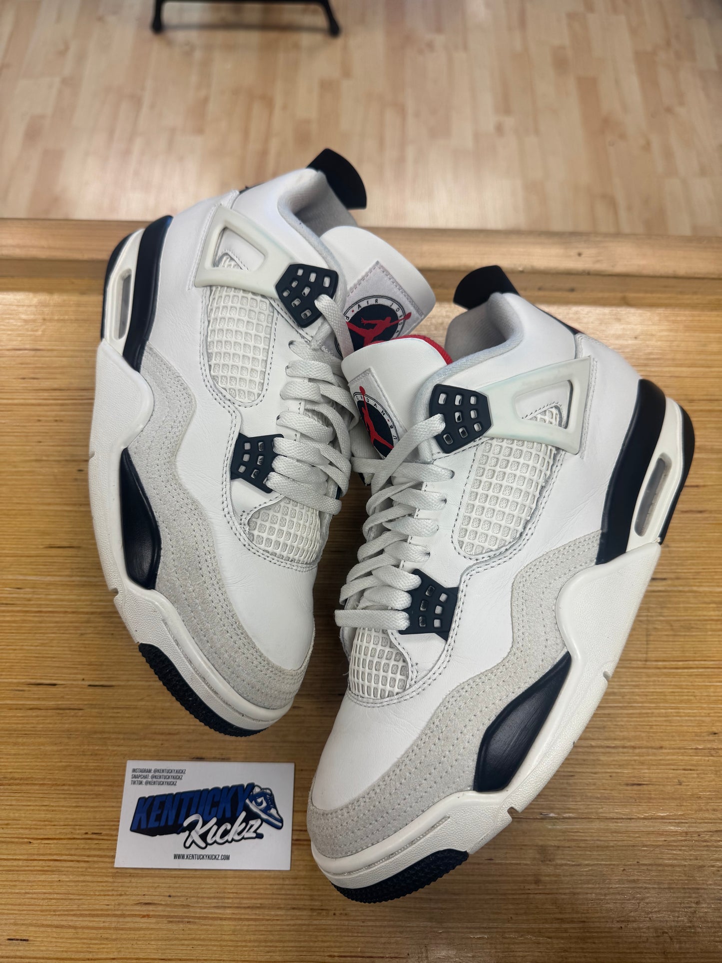Jordan 4 Retro “Flight Club” (Sz 10.5)