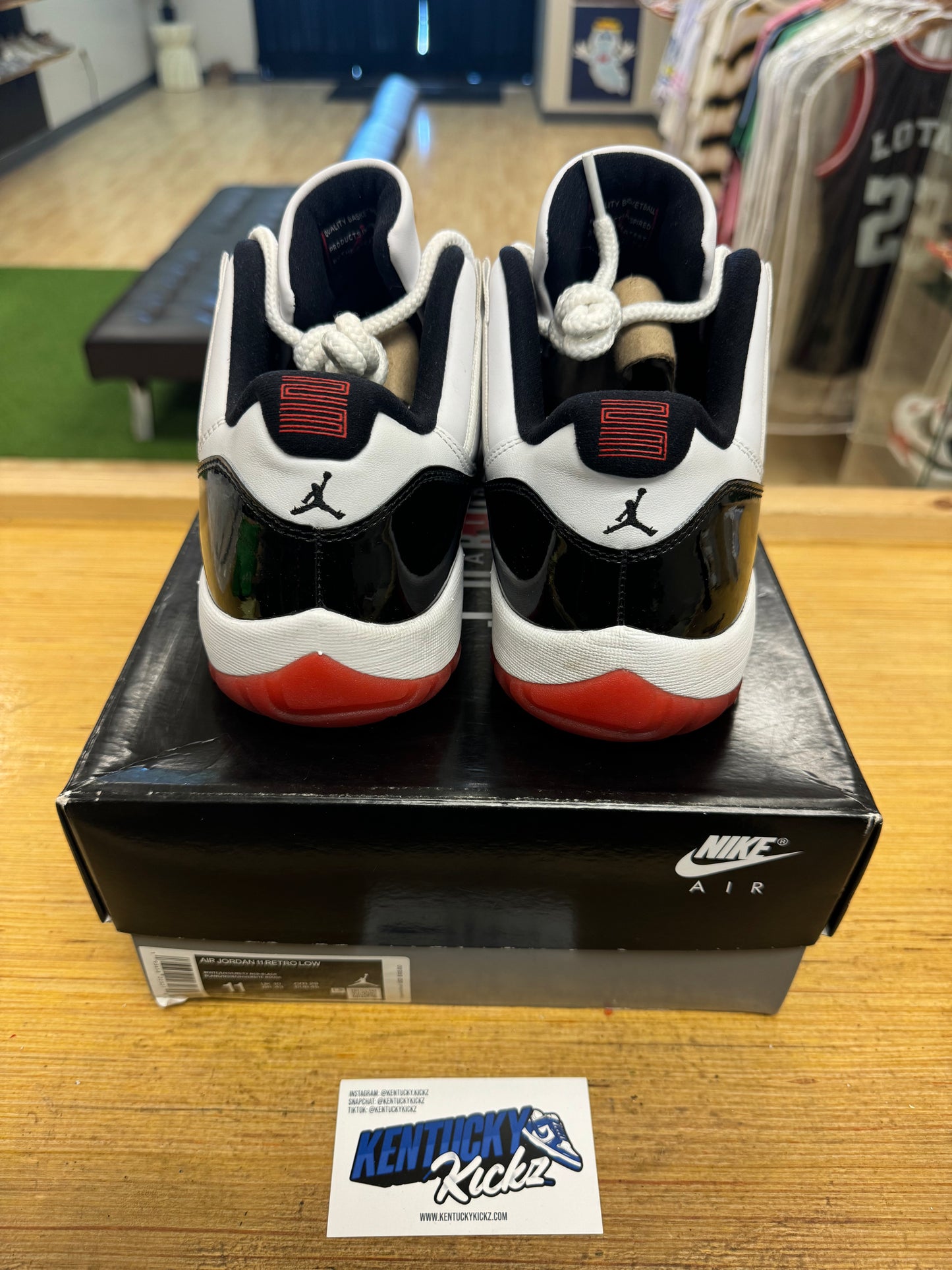 Jordan 11 Low “Concord Bred” (Sz 11)