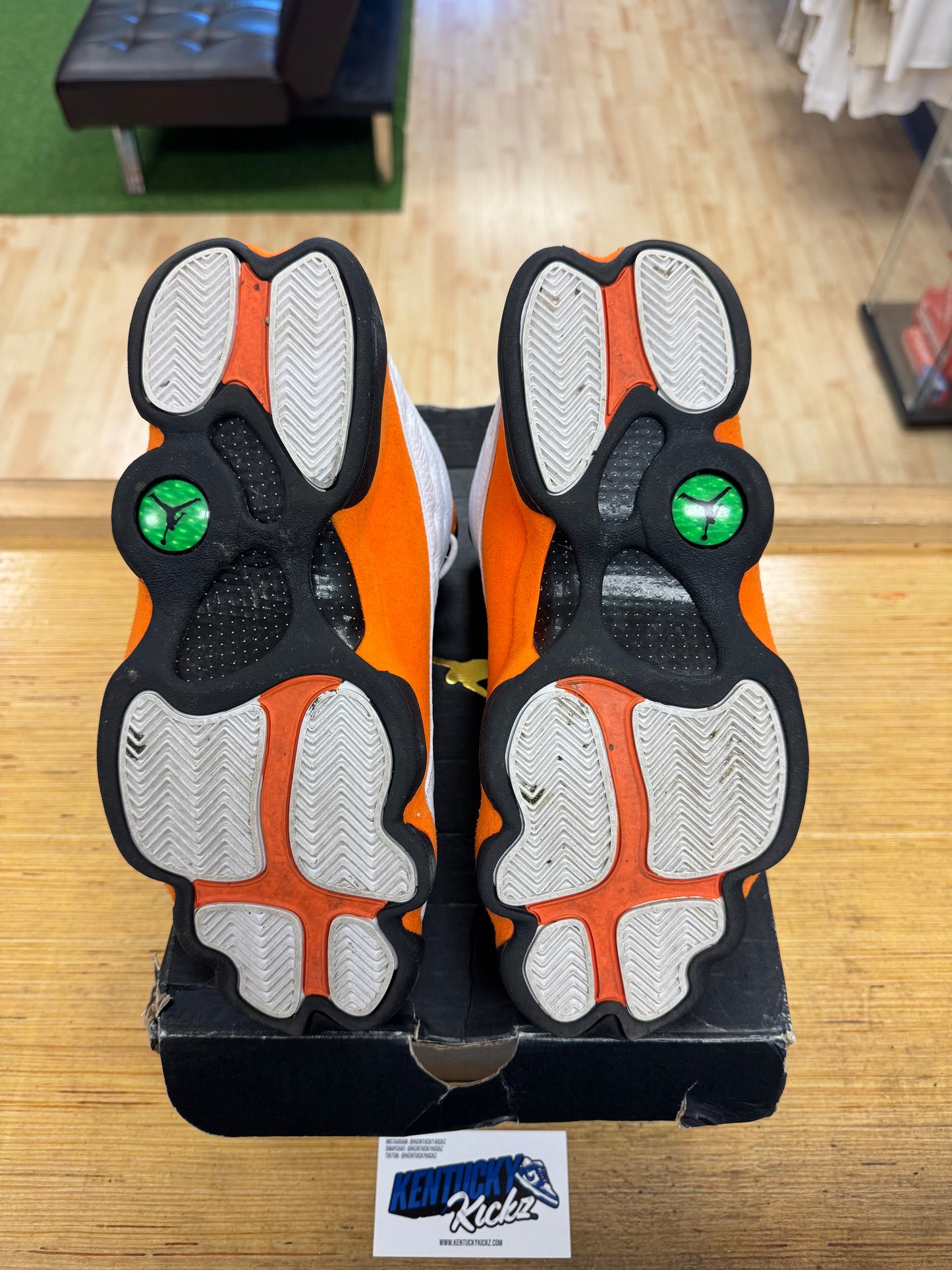 Jordan 13 Retro “Starfish” (Sz 9.5)