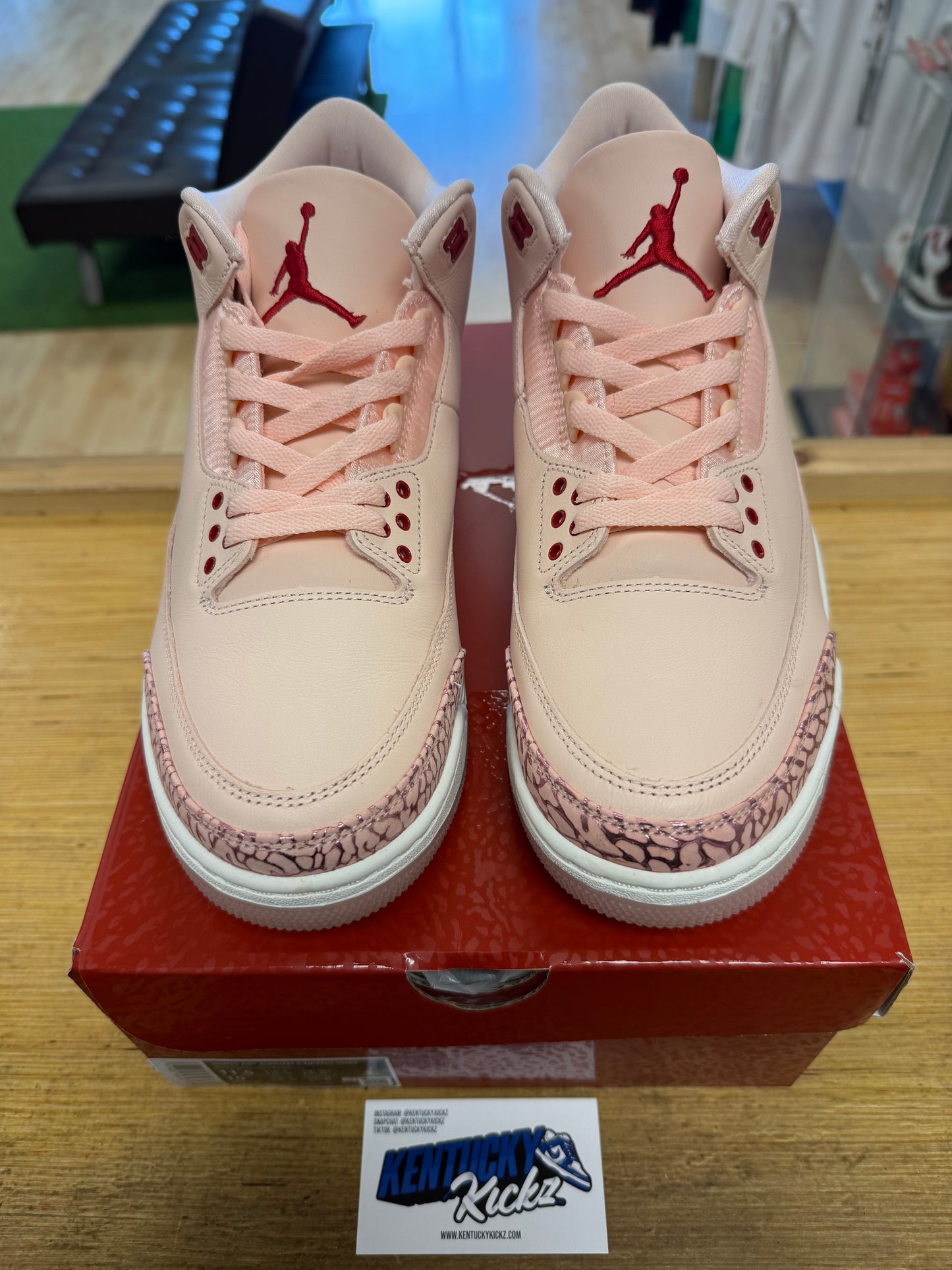 Jordan 3 Retro “Valentines Day Treat Yourself” (Sz 11.5W / 10 Men)