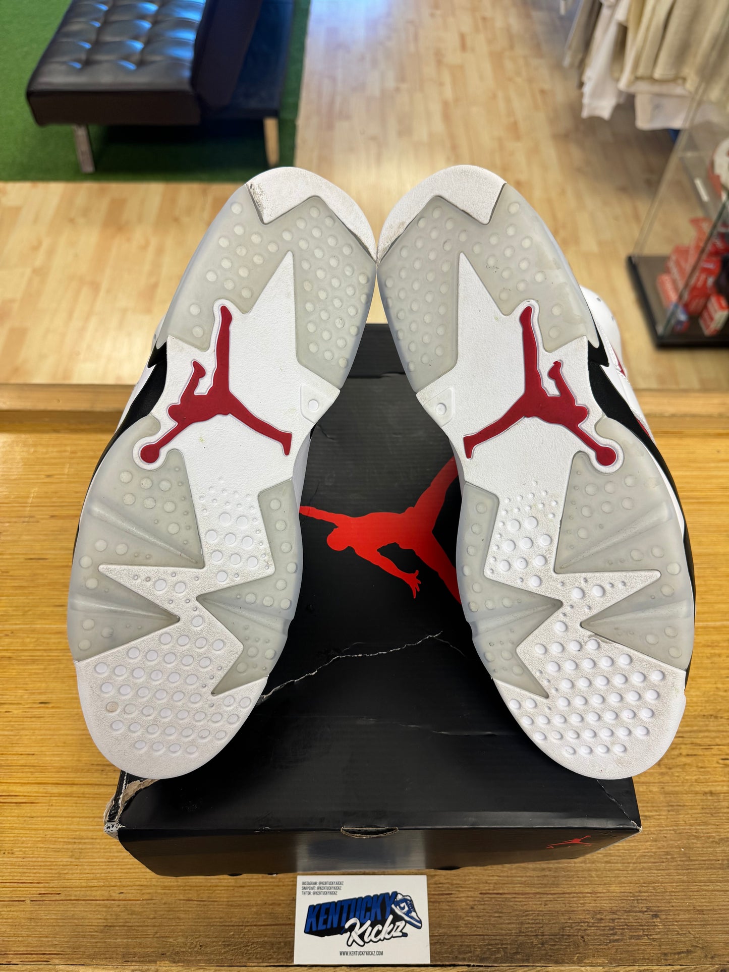 Jordan 6 Retro “Carmine” 2021 (Sz 14)