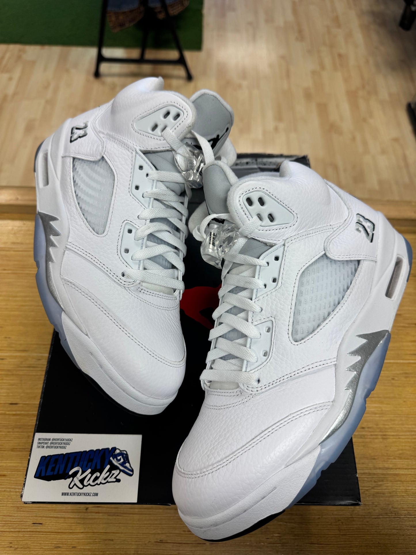 Jordan 5 Retro “White Metallic” 2026 (Sz 10.5)