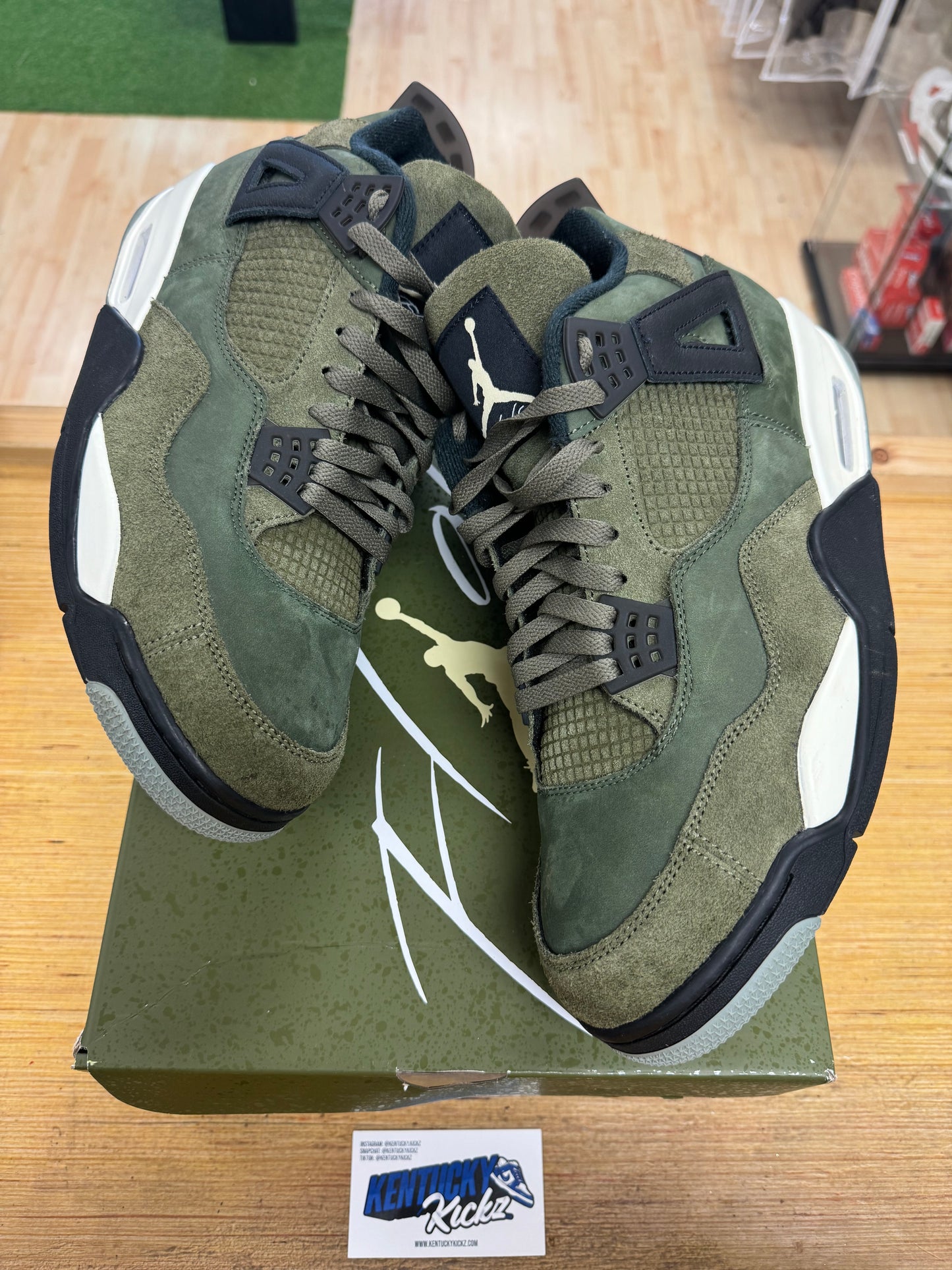 Jordan 4 Retro “Craft Olive” (Sz 13) (USED 1x)