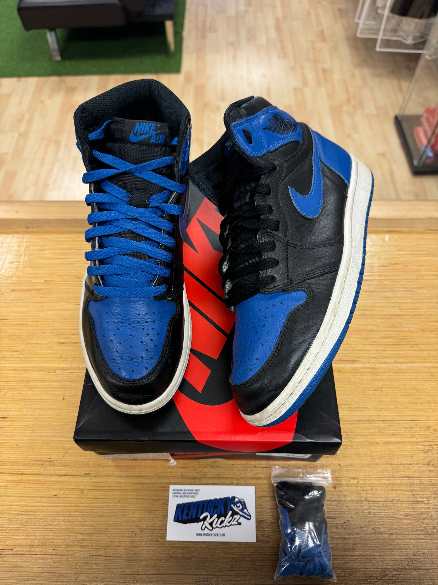 Jordan 1 Retro “Royal” 2017 (Sz 9)