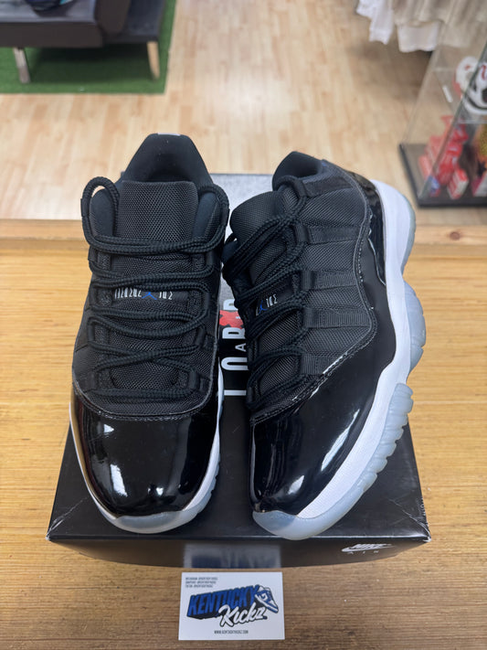 Jordan 11 Low “Space Jam” (Sz 10)